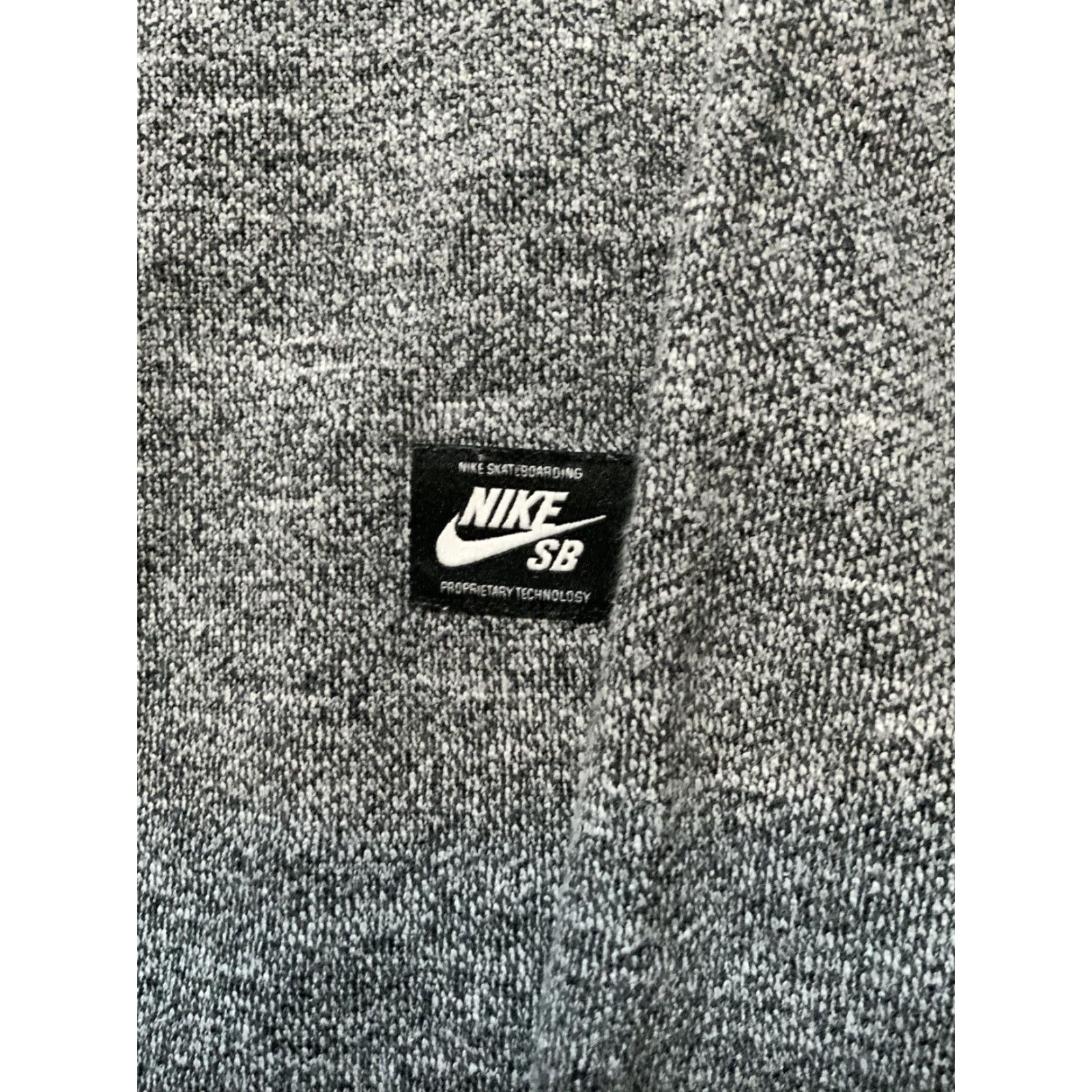 Nike Nike SB Sweatshirt Everett Speckled Terry Fleece Crewneck Sz. M Men Black Size US M / EU 48-50 / 2 - 7 Thumbnail