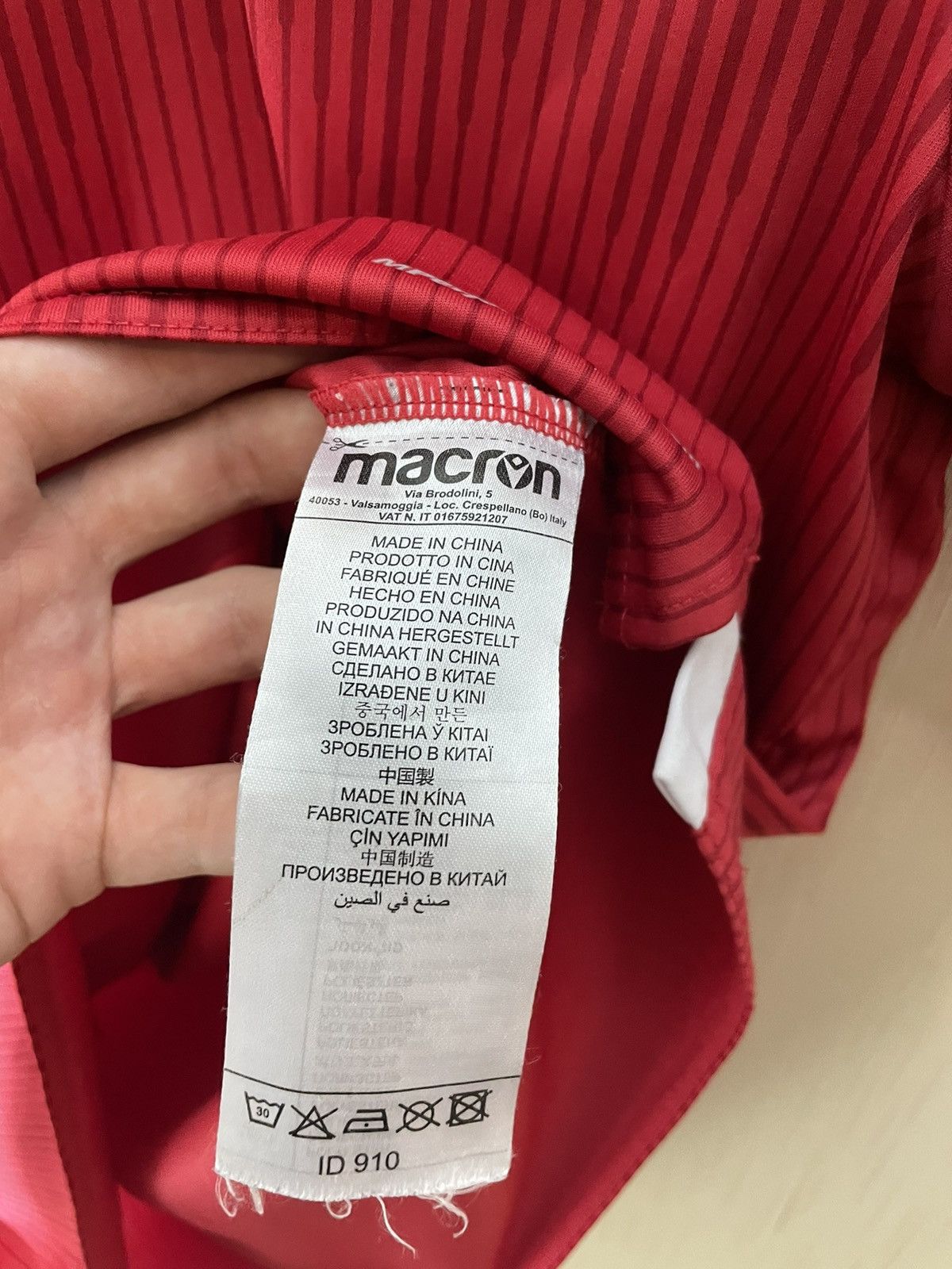 Vintage Macron Nottingham Forest soccer jersey Size US S / EU 44-46 / 1 - 8 Thumbnail