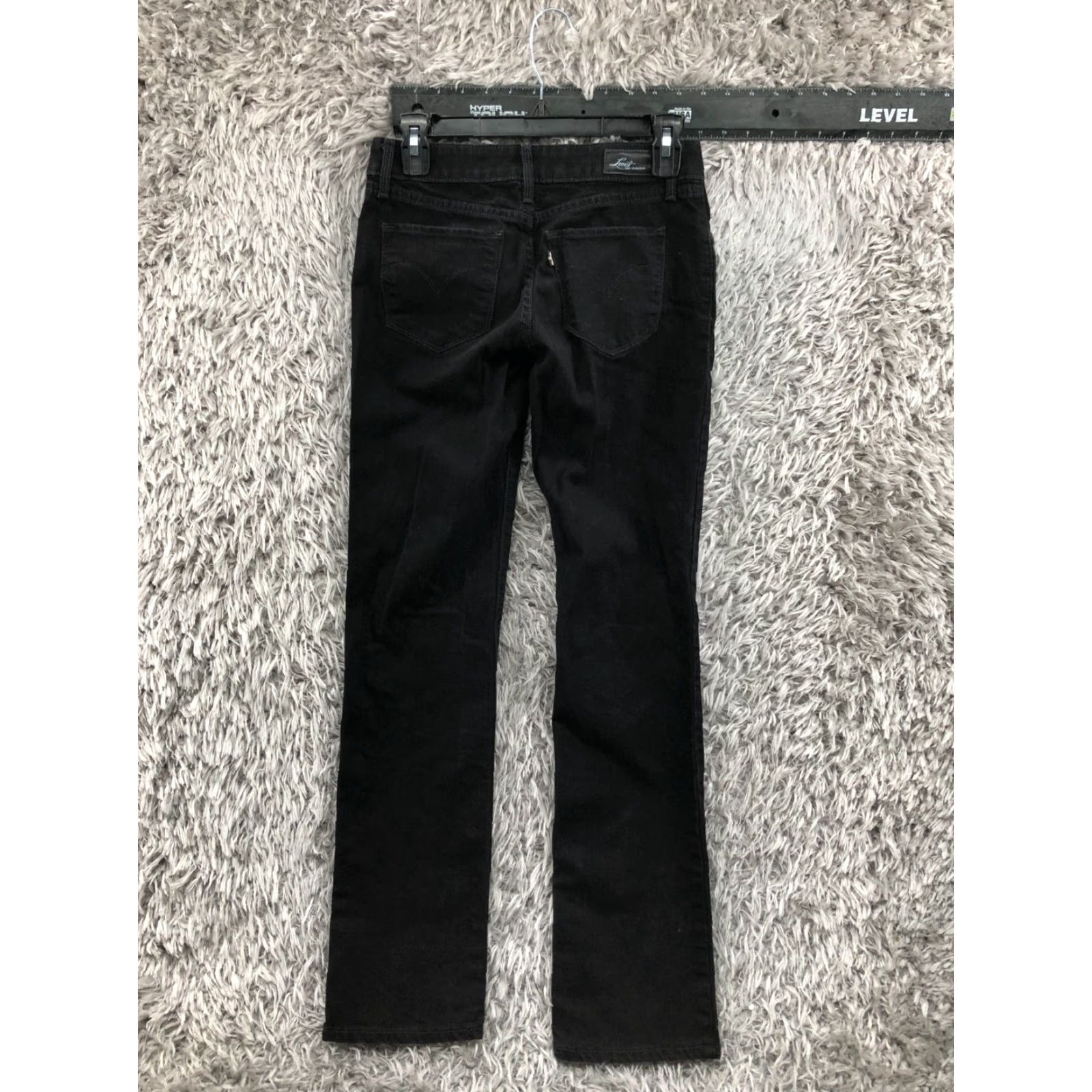 Levi's Levi's Bold Curve Straight Jeans Womens Dark Wash Black 27 Regular Denim 5-Pocket Levi's 500 Series Vintage? No (But avoid). Size 27" / US 4 / IT 40 - 5 Thumbnail