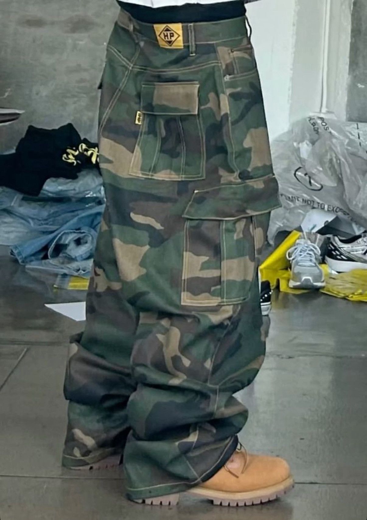Other IHP IM HAPPY PROMISE CAMO CARGOS Size US 34 / EU 50 - 1 Thumbnail