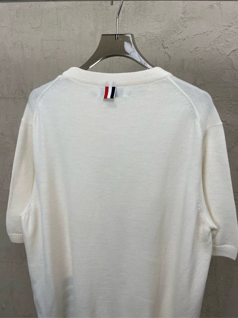 Thom Browne Thom browne Beige four-striped high-end knitted round-neck Size US L / EU 52-54 / 3 - 4 Thumbnail