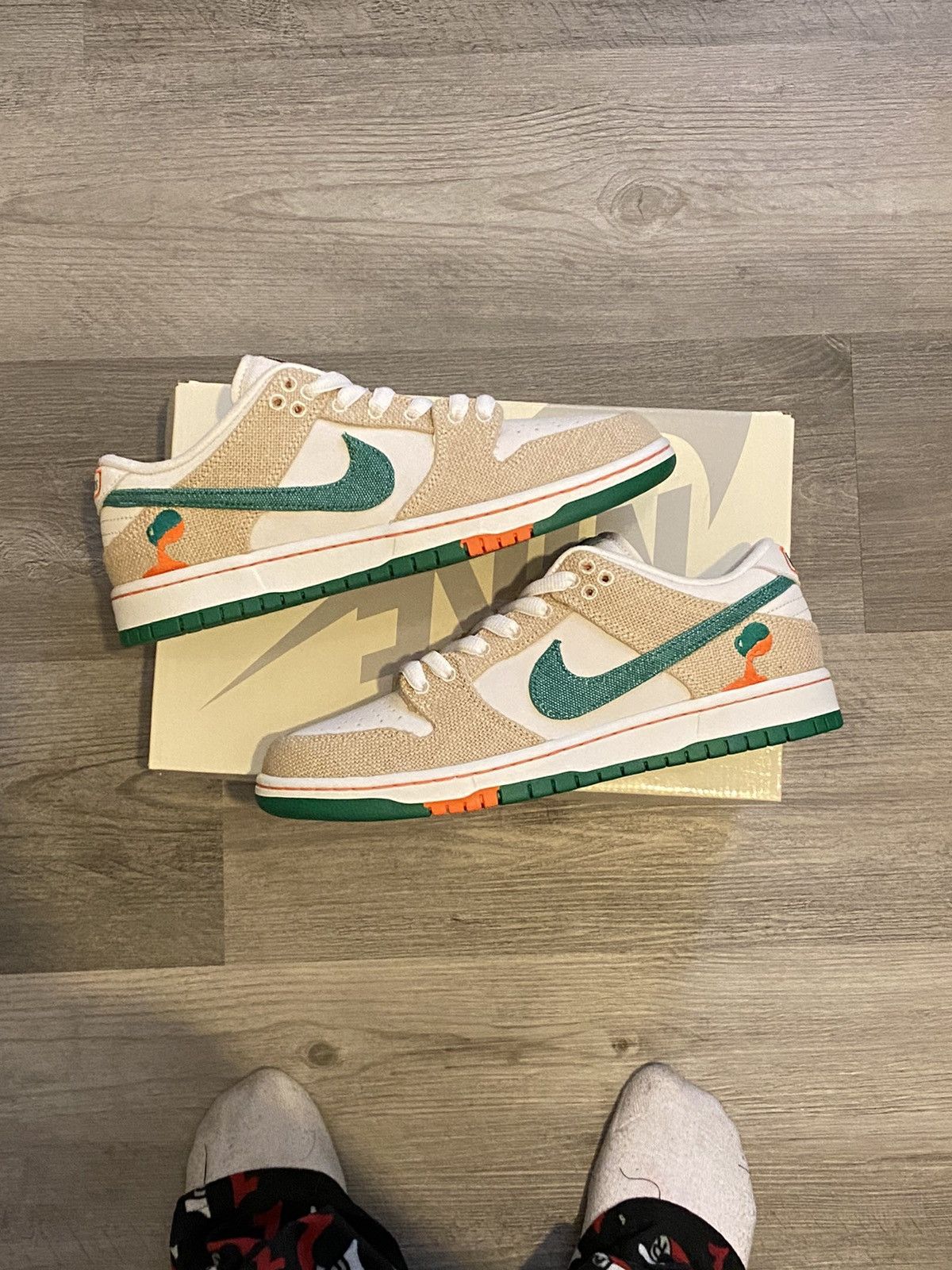image of Nike Sb Dunk Jarrito Shoes in Green/Orange, Men's (Size 9)
