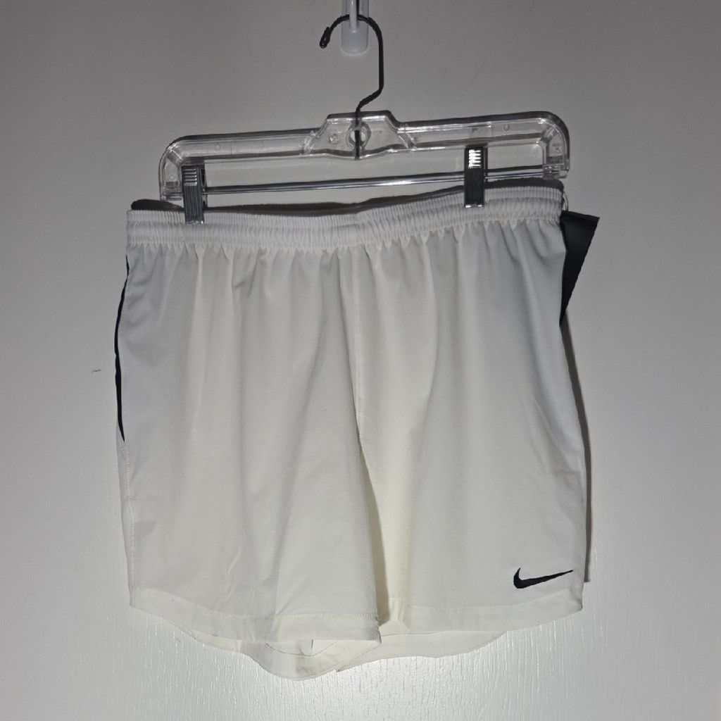Nike Nike White Athletic Shorts for Performance Size Small Size 27" / US 4 / IT 40 - 1 Thumbnail