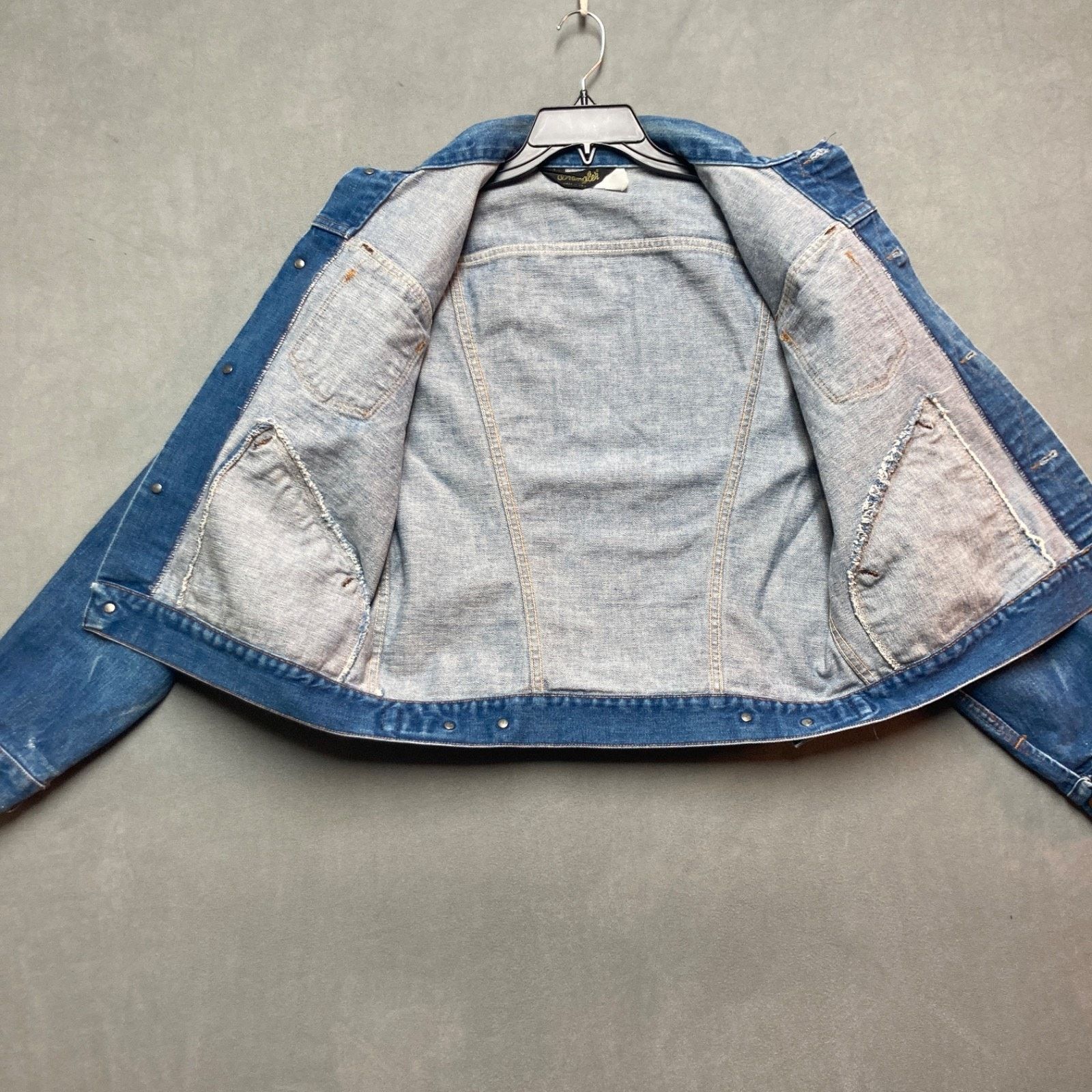 Wrangler Wrangler Trucker Jacket Blue Denim Made in USA 70s Size 44 Size US L / EU 52-54 / 3 - 3 Thumbnail