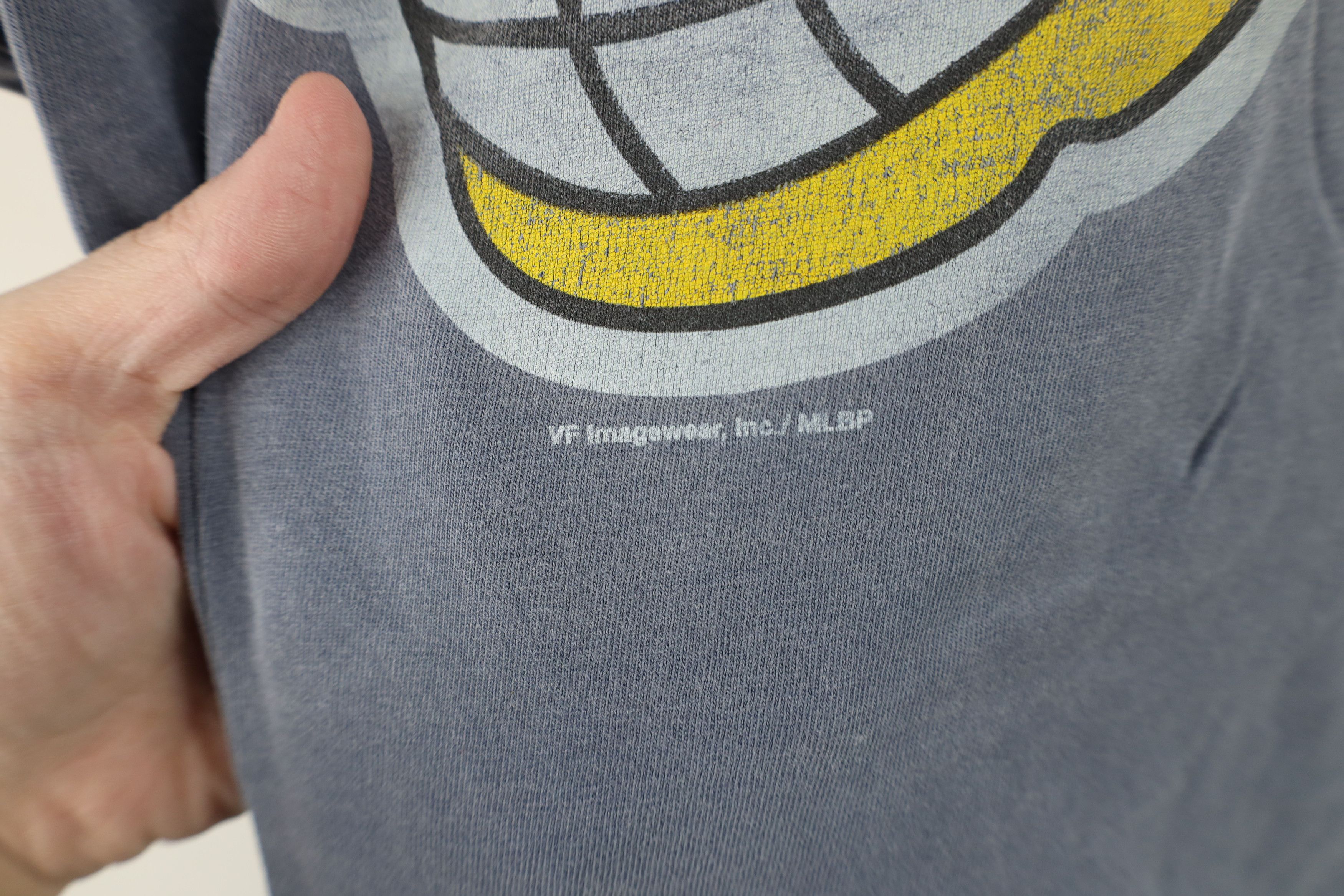 Vintage Vintage Y2K Chief Wahoo Cleveland Indians Baseball T-Shirt Size US XL / EU 56 / 4 - 6 Thumbnail