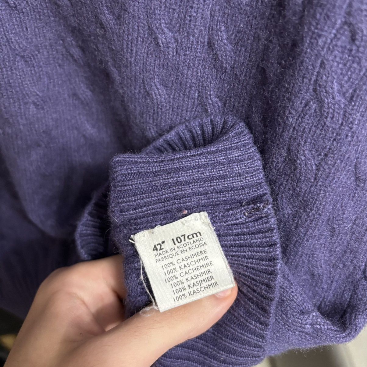 Vintage Vintage 100% Cashmere Brora Sweater Navy blue ERD Size S / US 4 / IT 40 - 4 Thumbnail
