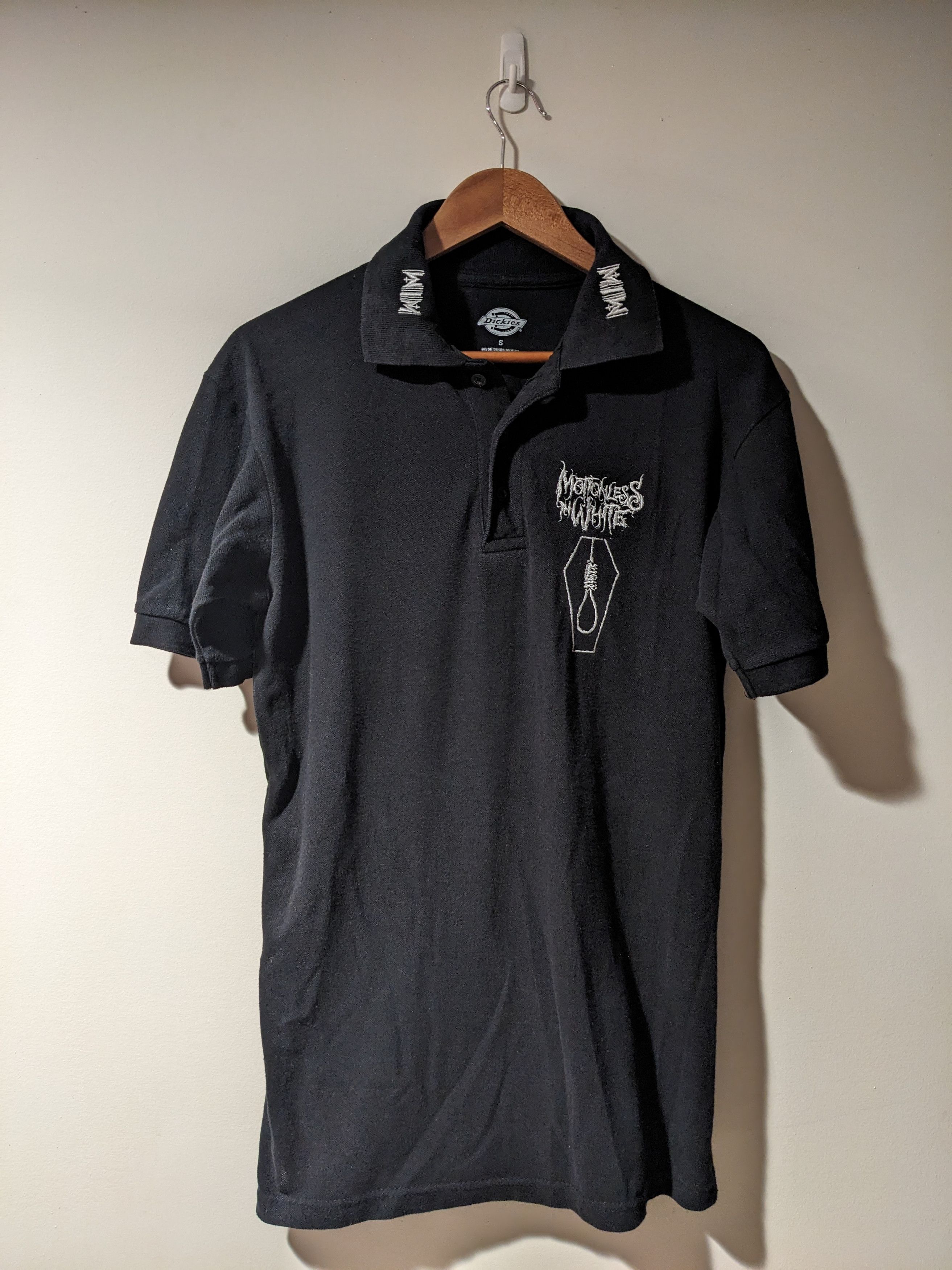 Other Motionless in White Band Staff Employee Tour Polo Shirt Size US S / EU 44-46 / 1 - 1 Thumbnail