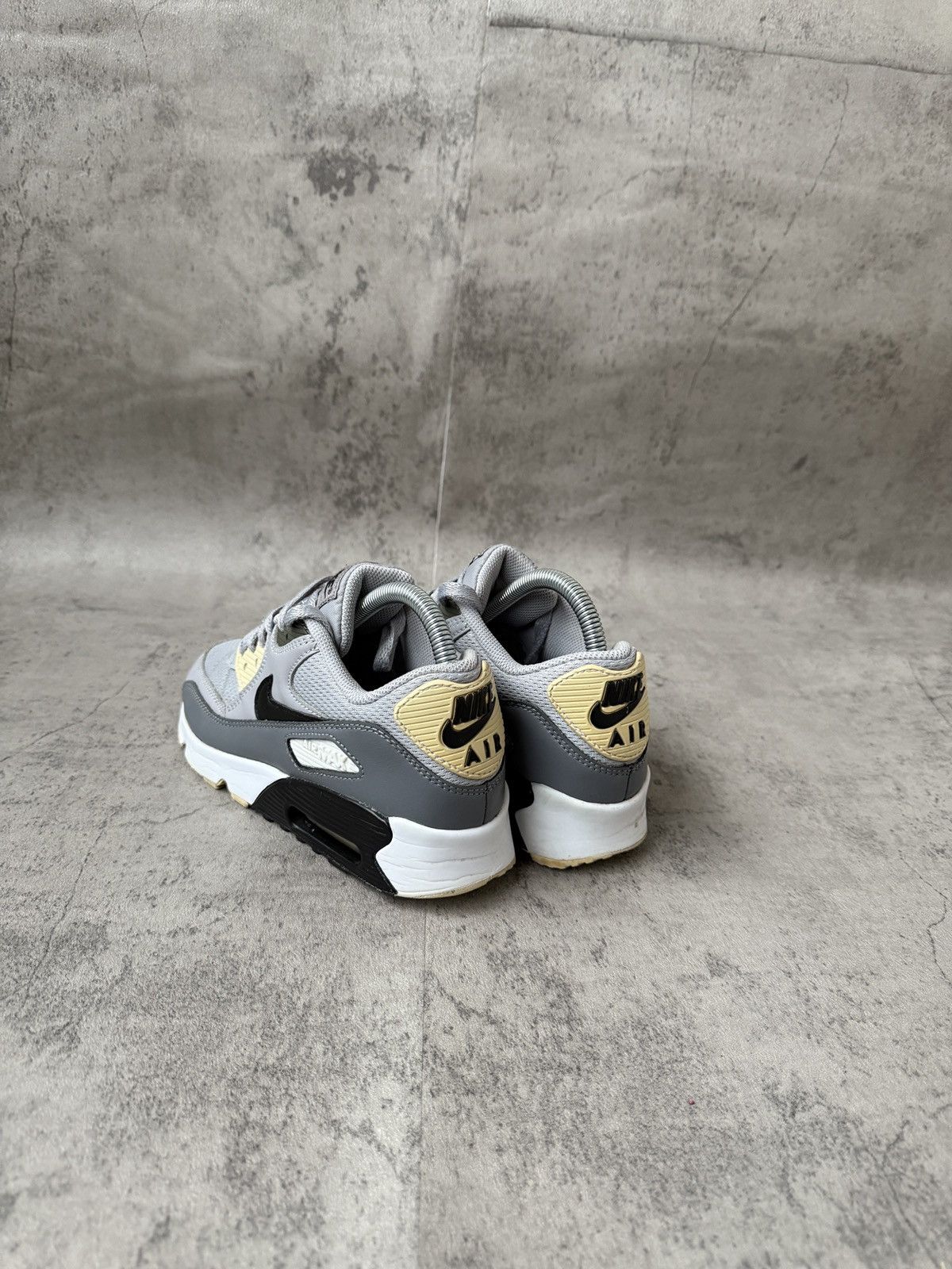Nike NIKE AIR MAX 90 Size US 5.5 / EU 38 - 5 Thumbnail