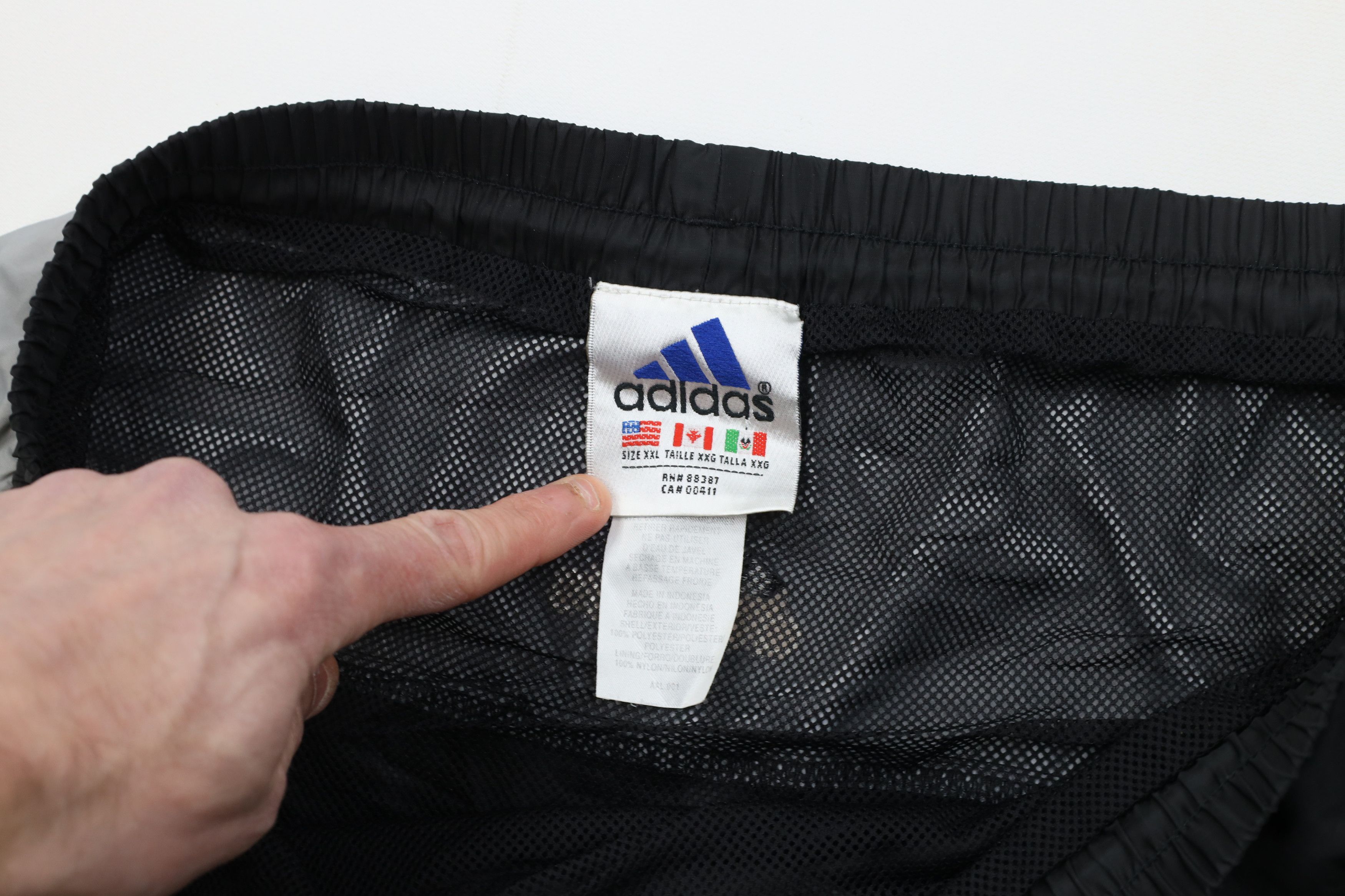 Adidas Vintage 90s Adidas Lined Running Jogging Soccer Shorts Black Size US 38 / EU 54 - 6 Thumbnail