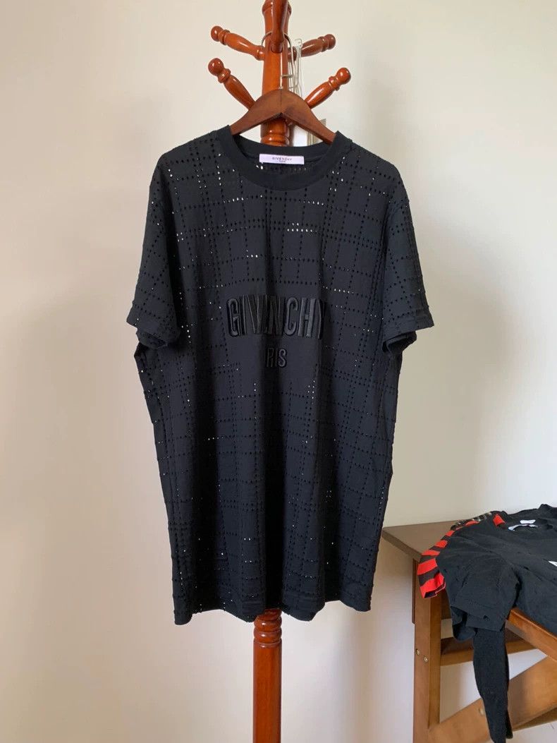 Givenchy Givenchy GVC Ripped Short Sleeve 2506-Nextarrow Size US S / EU 44-46 / 1 - 1 Thumbnail
