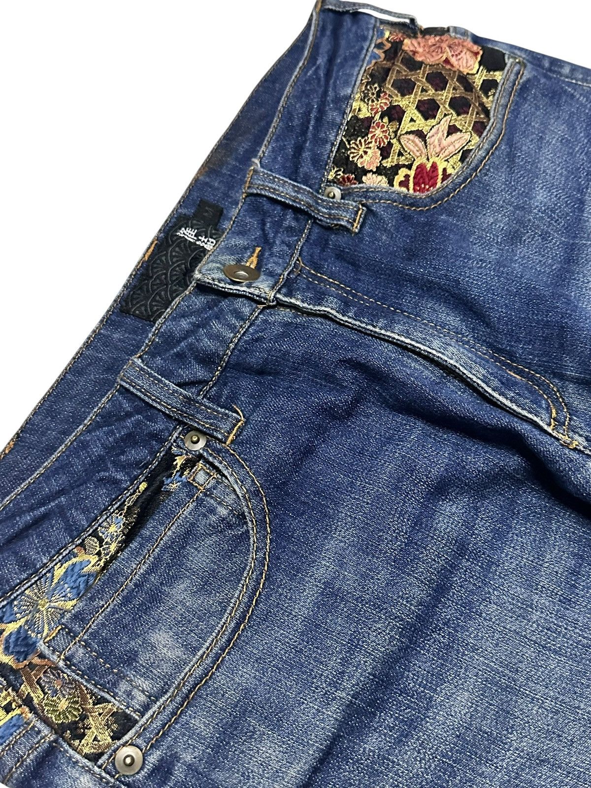 Japanese Brand Japan Straight Jeans With Neat Flower Stich and Faded Wash Size US 31 - 9 Thumbnail