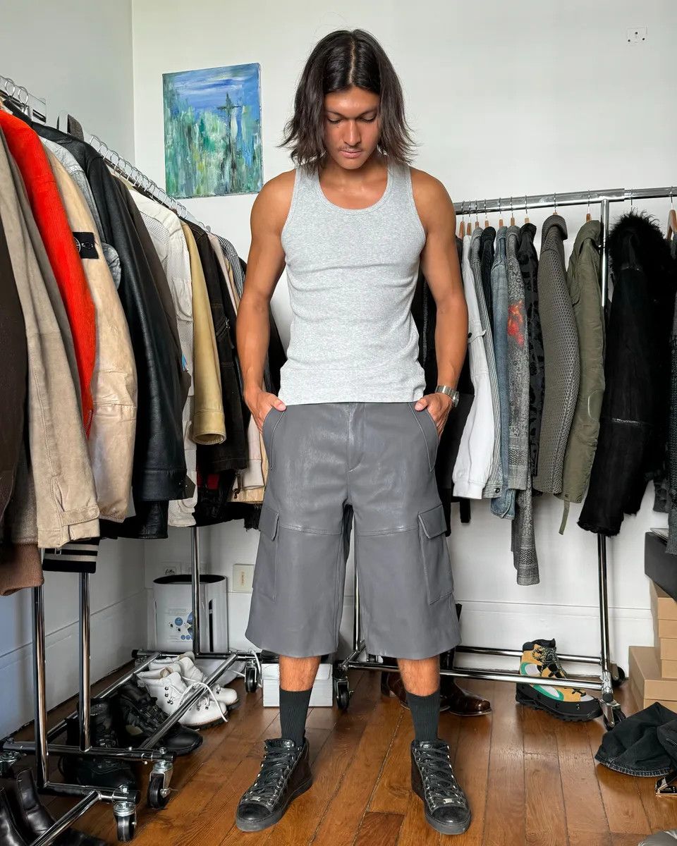 Givenchy SS2023 Givenchy 1/1 Sample Grey Leather Brut Cargo Shorts Size US 34 / EU 50 - 5 Thumbnail