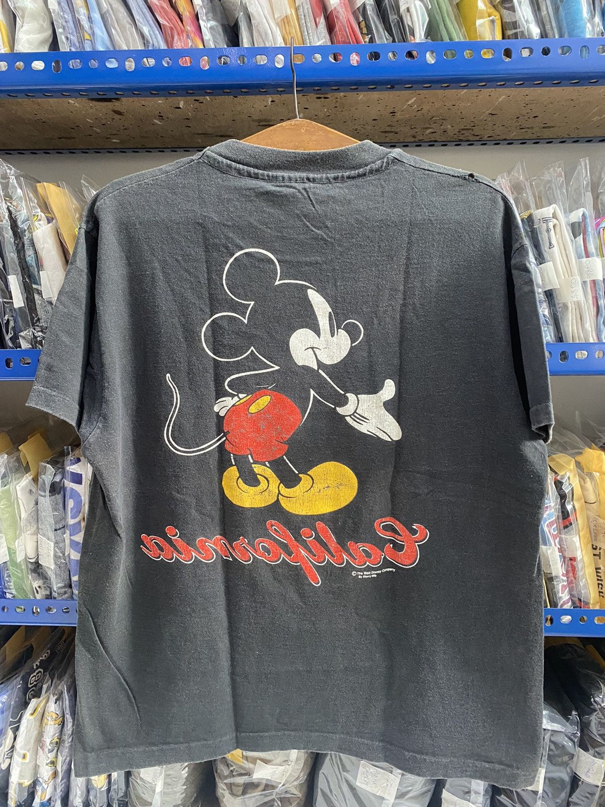 Mickey Mouse VINTAGE MICKEY MOUSE DISTRESSED Size US M / EU 48-50 / 2 - 11 Thumbnail