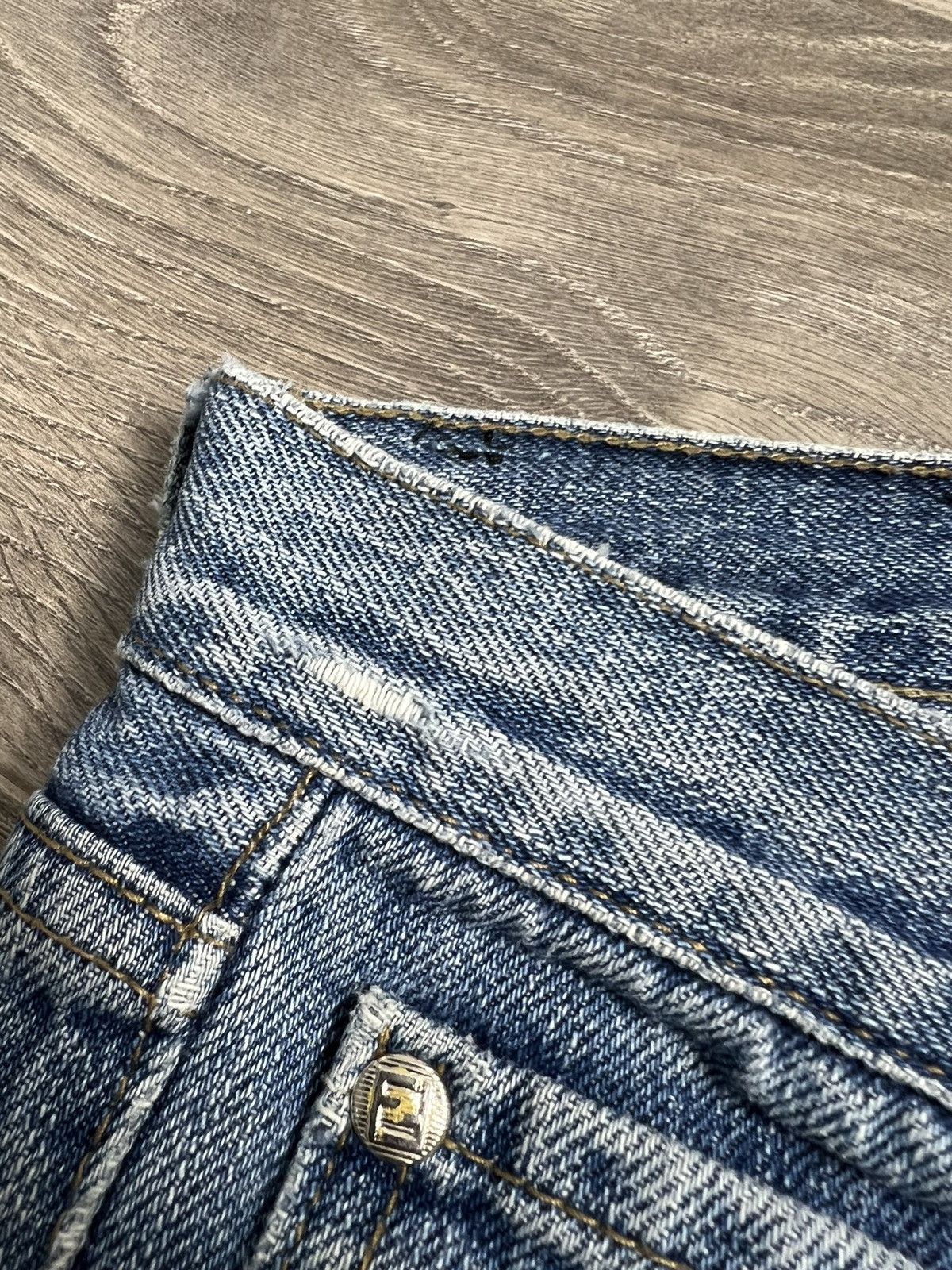 Fendi Vintage Fendi jeans bootcut washed denim 80s Size 27" / US 4 / IT 40 - 9 Thumbnail