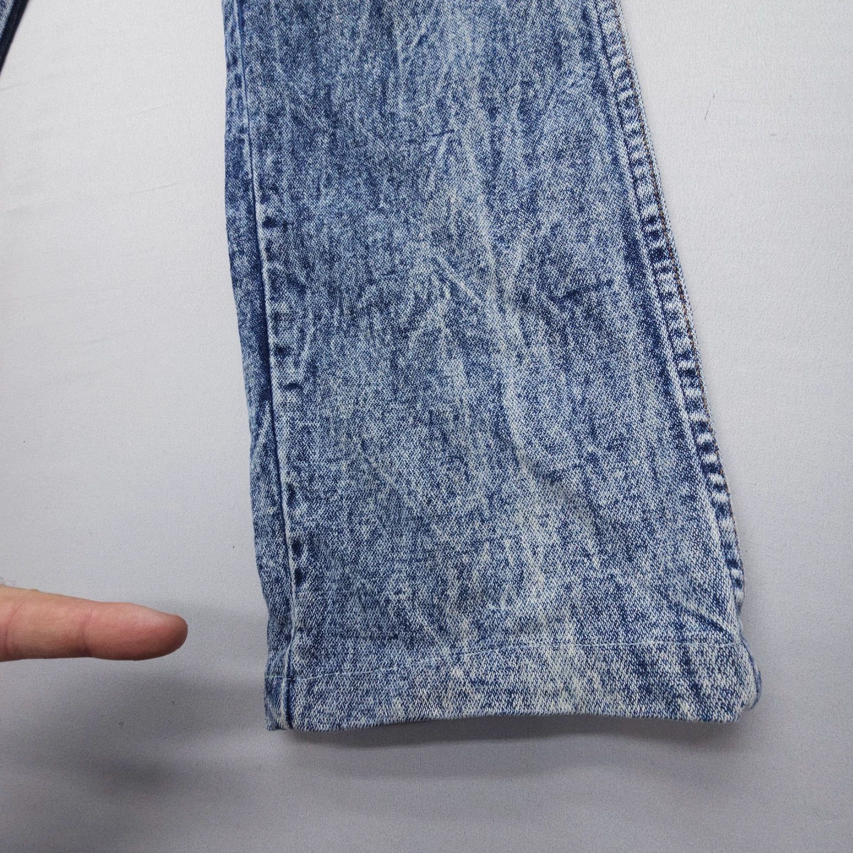 Wrangler VINTAGE Wrangler High Rise Jeans Womens 13 (28x29") Acid Wash Blue Straight 80s 90s Cowgirl Size 34" / US 12 / IT 48 - 4 Thumbnail