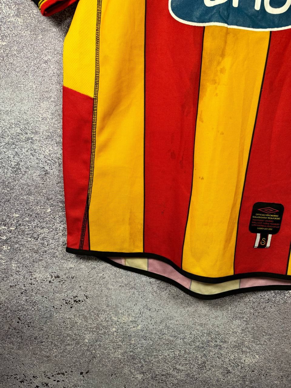 Umbro Vintage Galatasaray 2002/03 Umbro Soccer Jersey Small Size US S / EU 44-46 / 1 - 4 Thumbnail