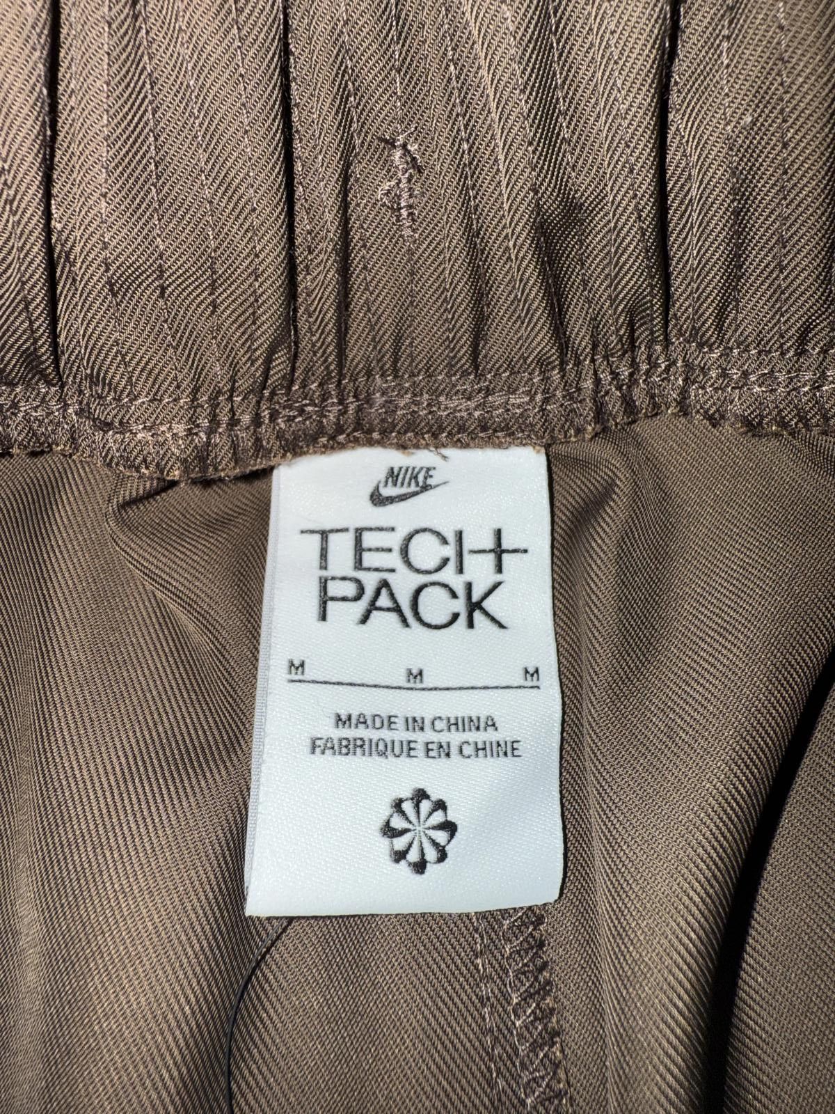 Nike Nike Tech Pack Men's Utility Cargo Brown Shorts Sample Size US 32 / EU 48 - 2 Thumbnail