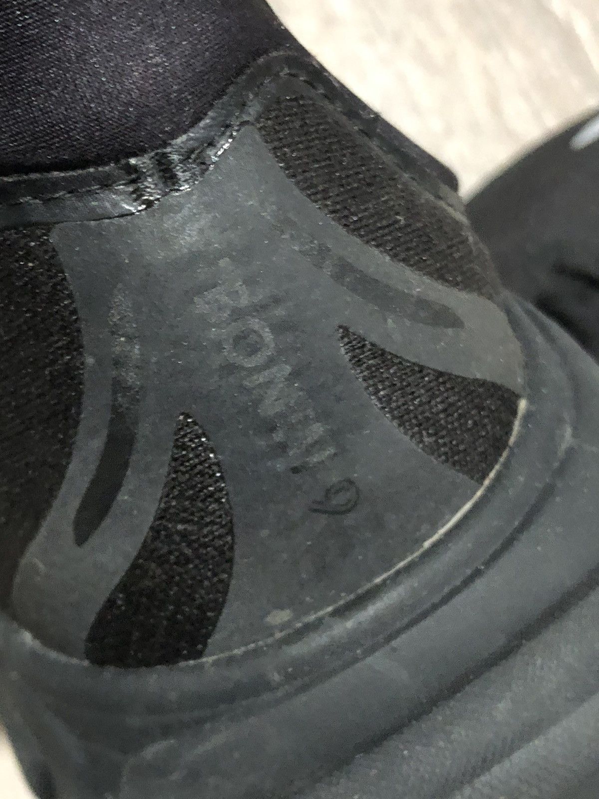 Hoka Hoka One One Bondi 8 Running Shoes Mens Size 11.5 Black Size US 11.5 / EU 44-45 - 9 Thumbnail
