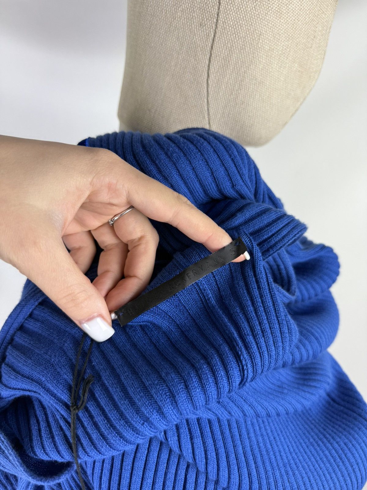 Haider Ackermann BNWT! Haider Ackermann Ribbed Knit V-neck Sweater Pullover Size S / US 4 / IT 40 - 15 Thumbnail