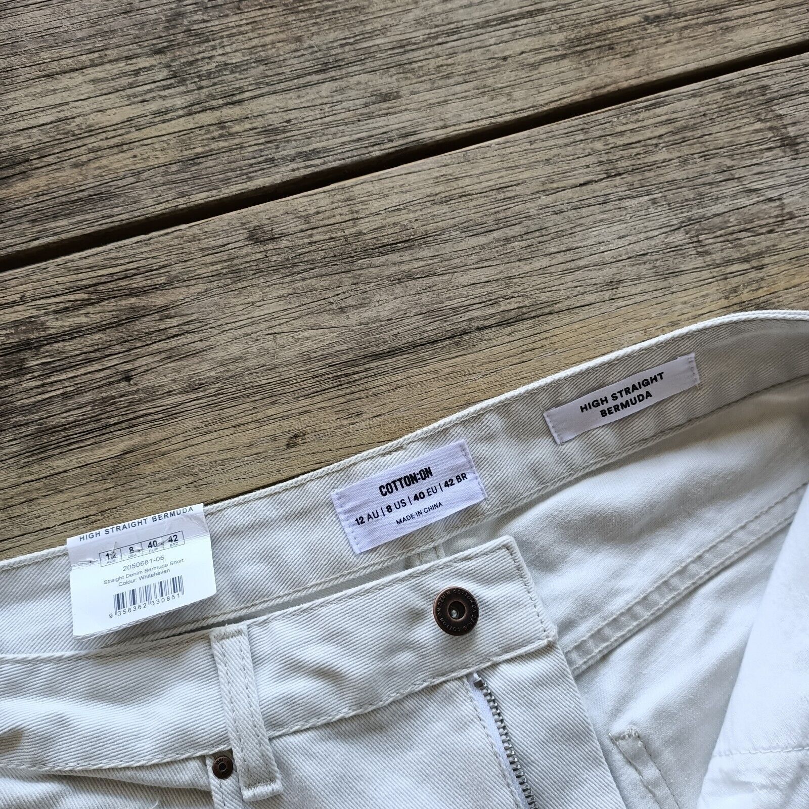 Cotton On Cotton On Shorts Denim High Waisted Bermuda Distressed Size 30" / US 8 / IT 44 - 5 Thumbnail