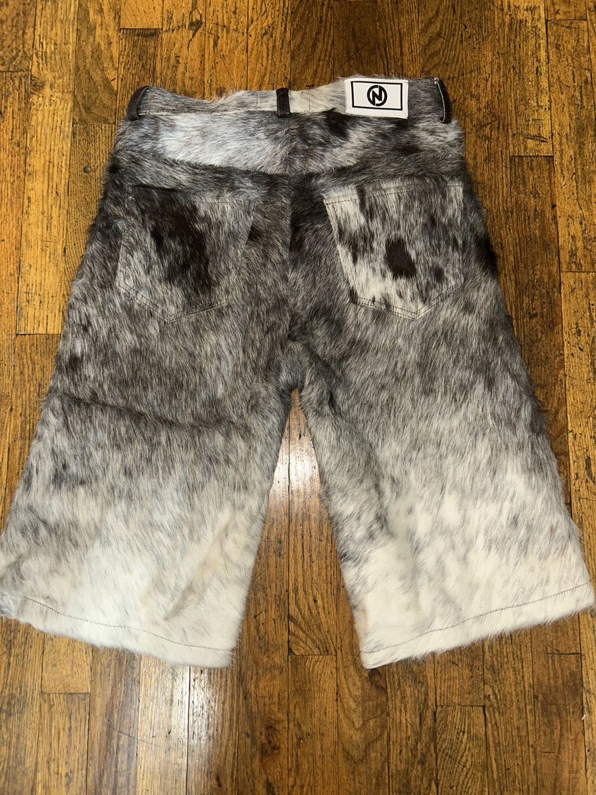 NYRVA Flared Cowhide Shorts Black/White Size US 32 / EU 48 - 3 Thumbnail