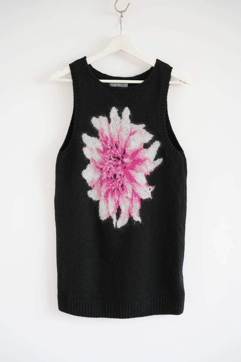 Yohji Yamamoto Black Knit Floral Vest Sweater by Yohji Yamamoto Size US M / EU 48-50 / 2 - 1 Thumbnail