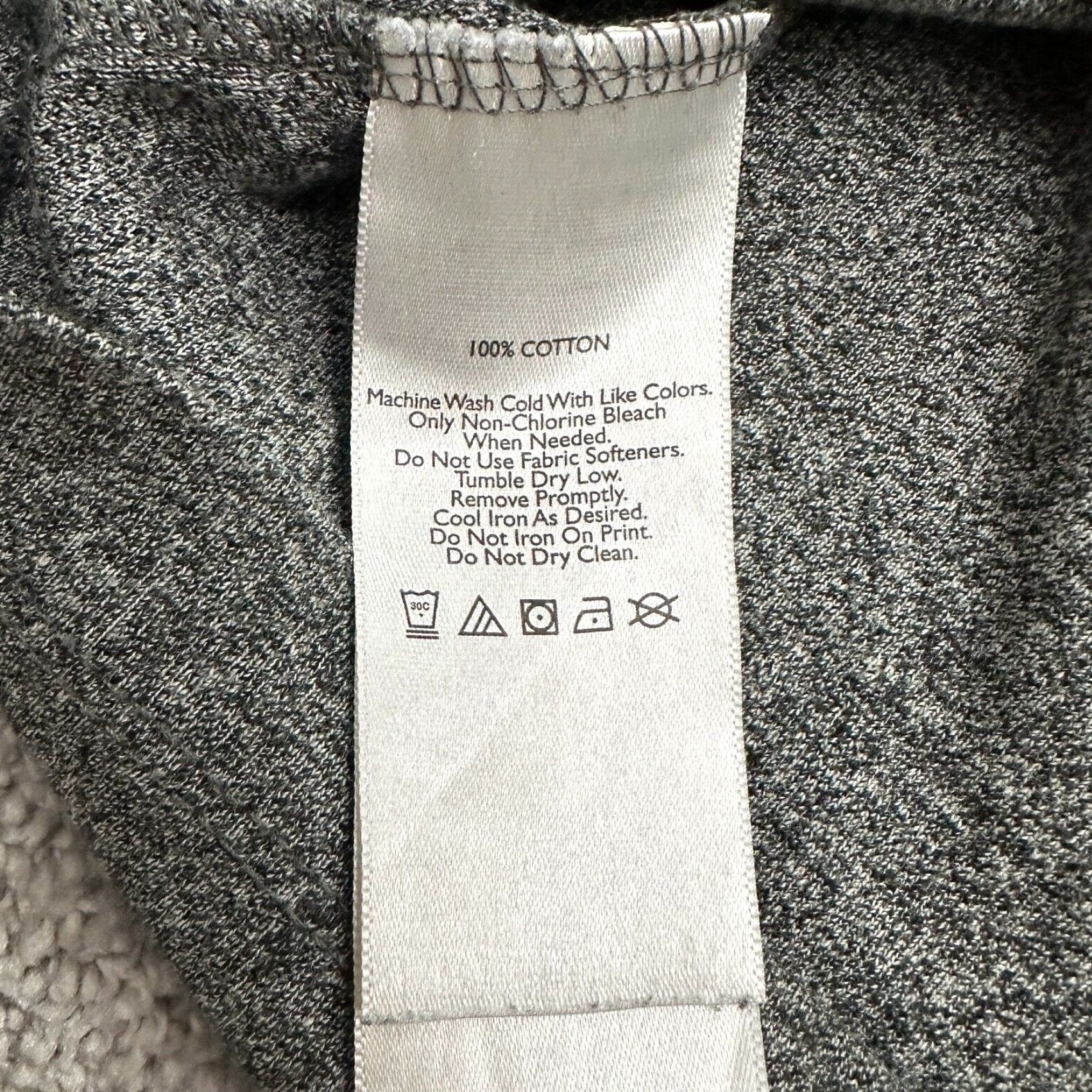 Eddie Bauer VINTAGE: No — irrelevant. Eddie Bauer T-Shirt Women’s Small Gray V-Neck Long Sleeve Cotton Tee Casual Size S / US 4 / IT 40 - 5 Thumbnail