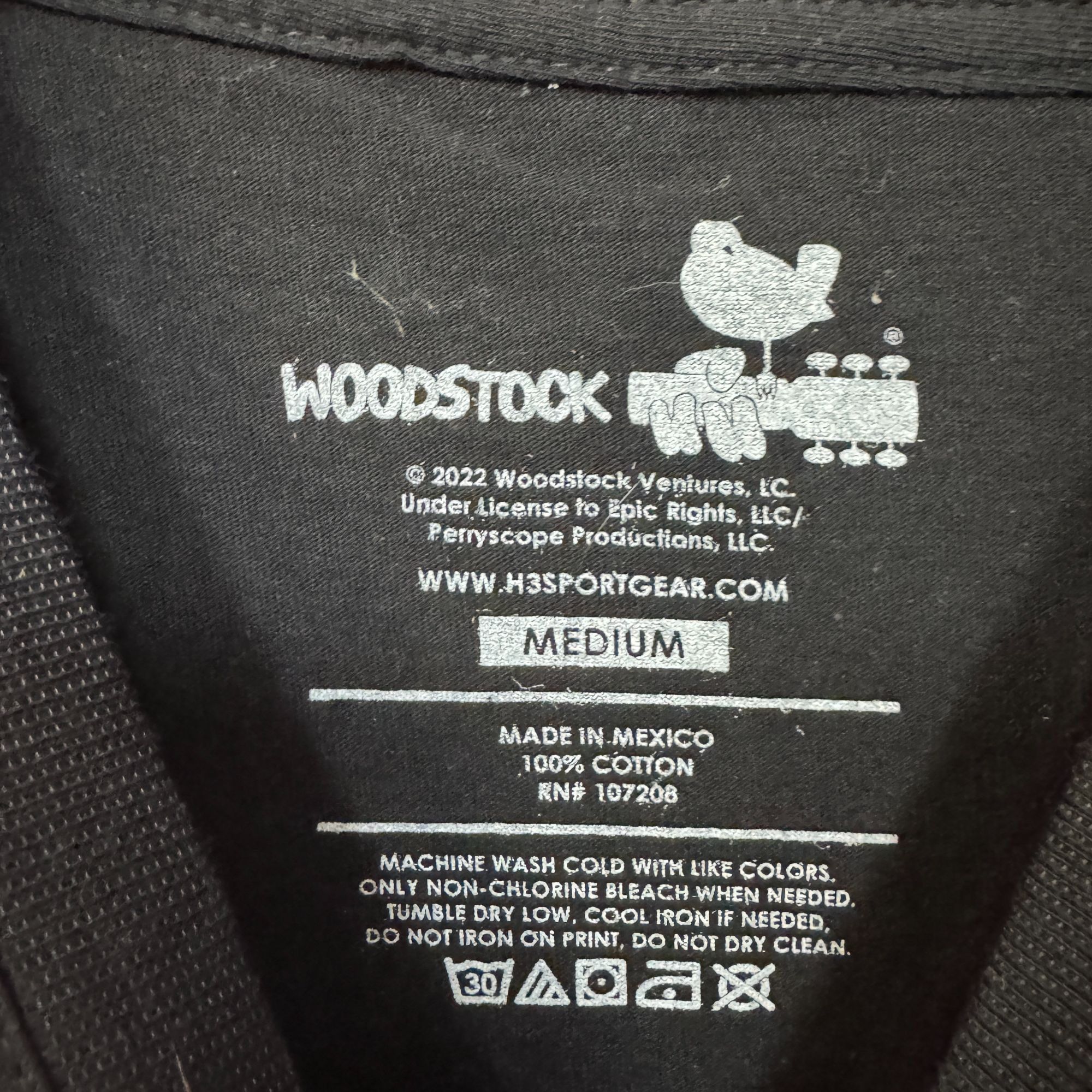 Band Tees Woodstock Summer of Love Rock Music & Art Festival Tee M Size US M / EU 48-50 / 2 - 4 Thumbnail