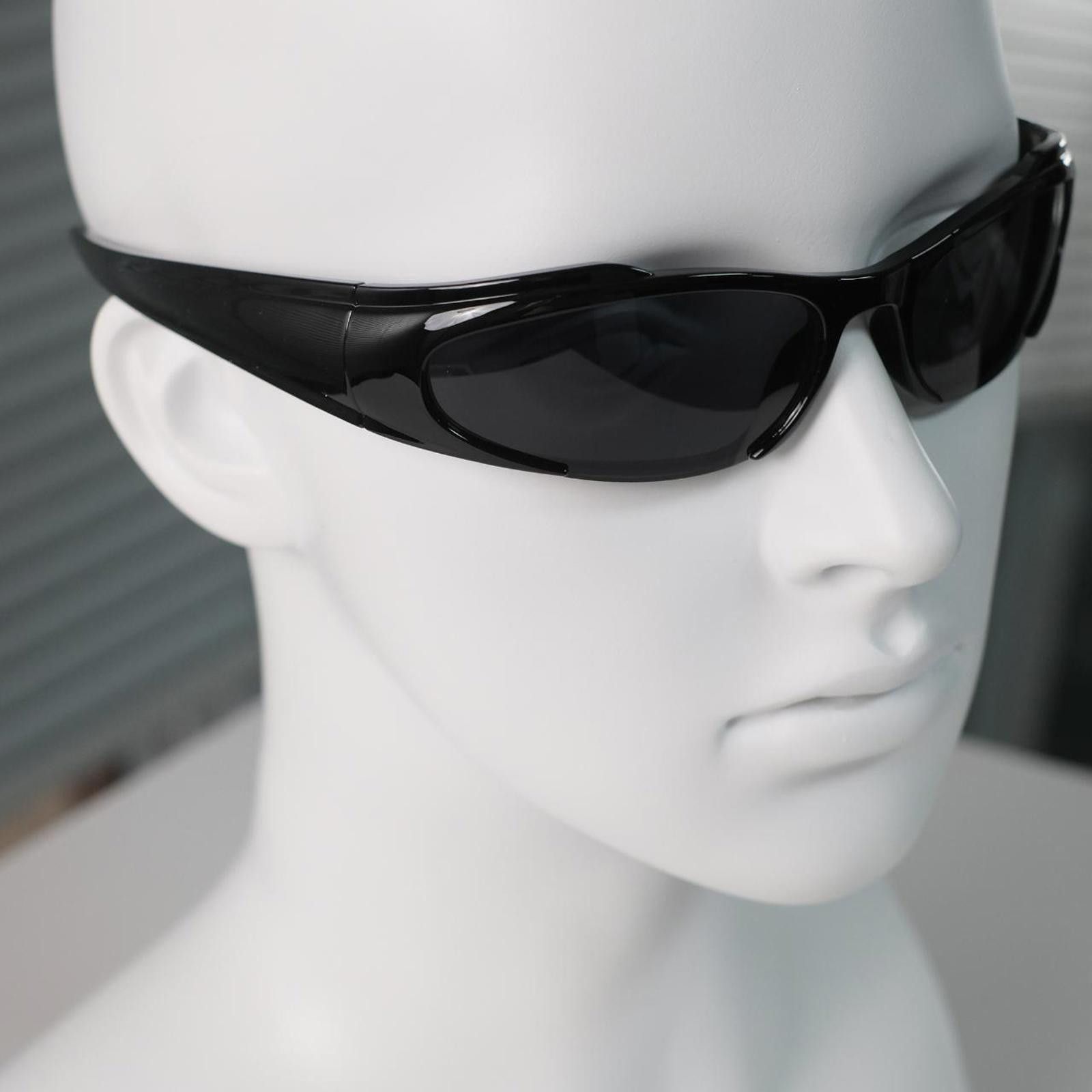 Japanese Brand Y2k Avant Garde Futuristic Cat Eye Black Sunglasses Unisex Size ONE SIZE - 5 Thumbnail