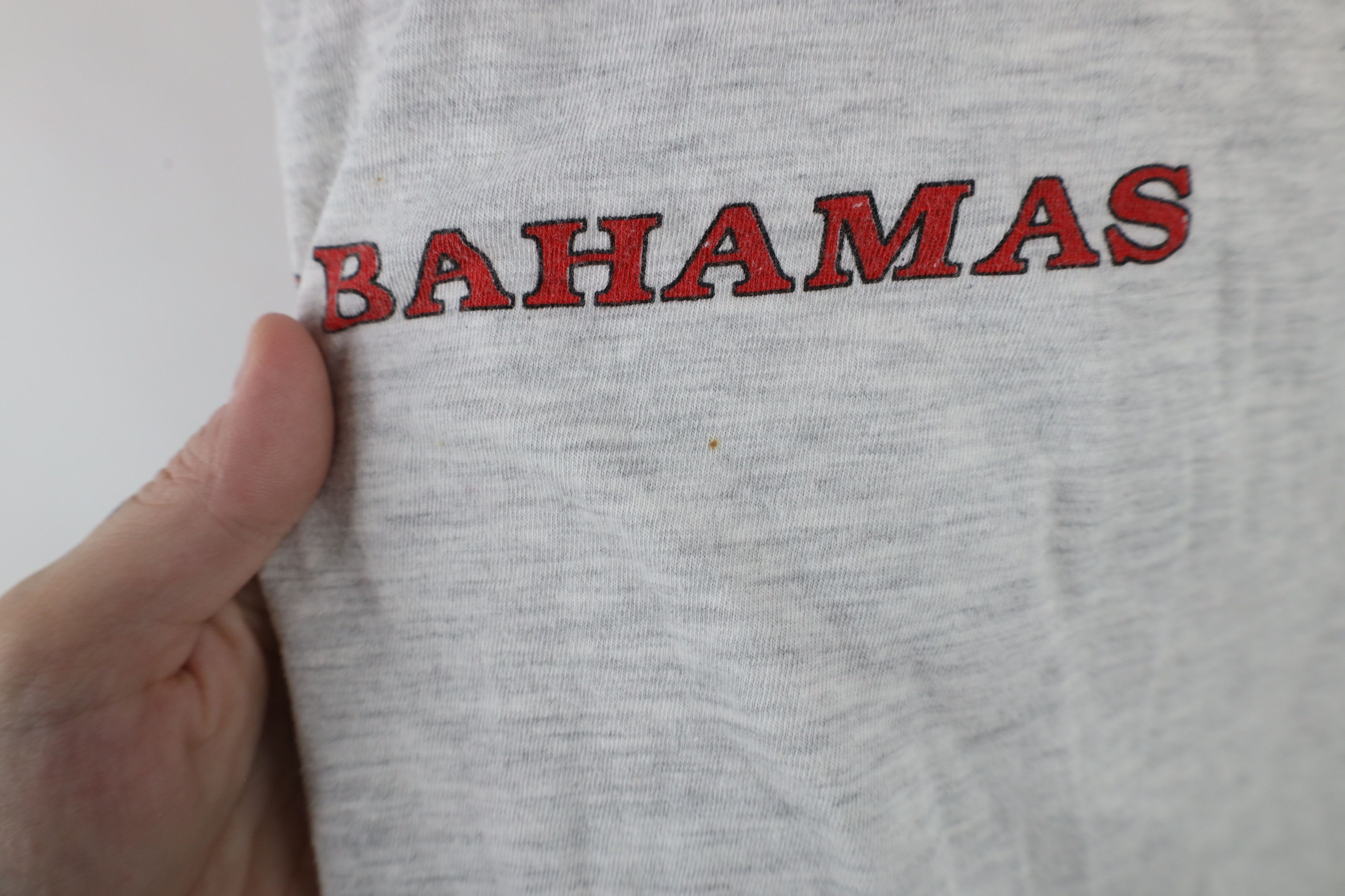 Vintage Vintage 90s Streetwear Nassau Bahamas Dolphin Beach T-Shirt Size US XL / EU 56 / 4 - 6 Thumbnail