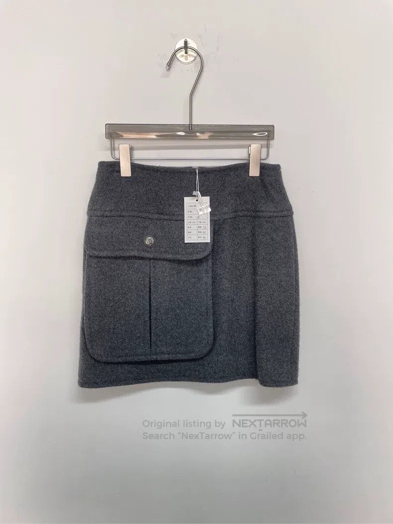 Chanel Chanel Grey skirt Size 25" / US 0 / IT 36 - 1 Thumbnail