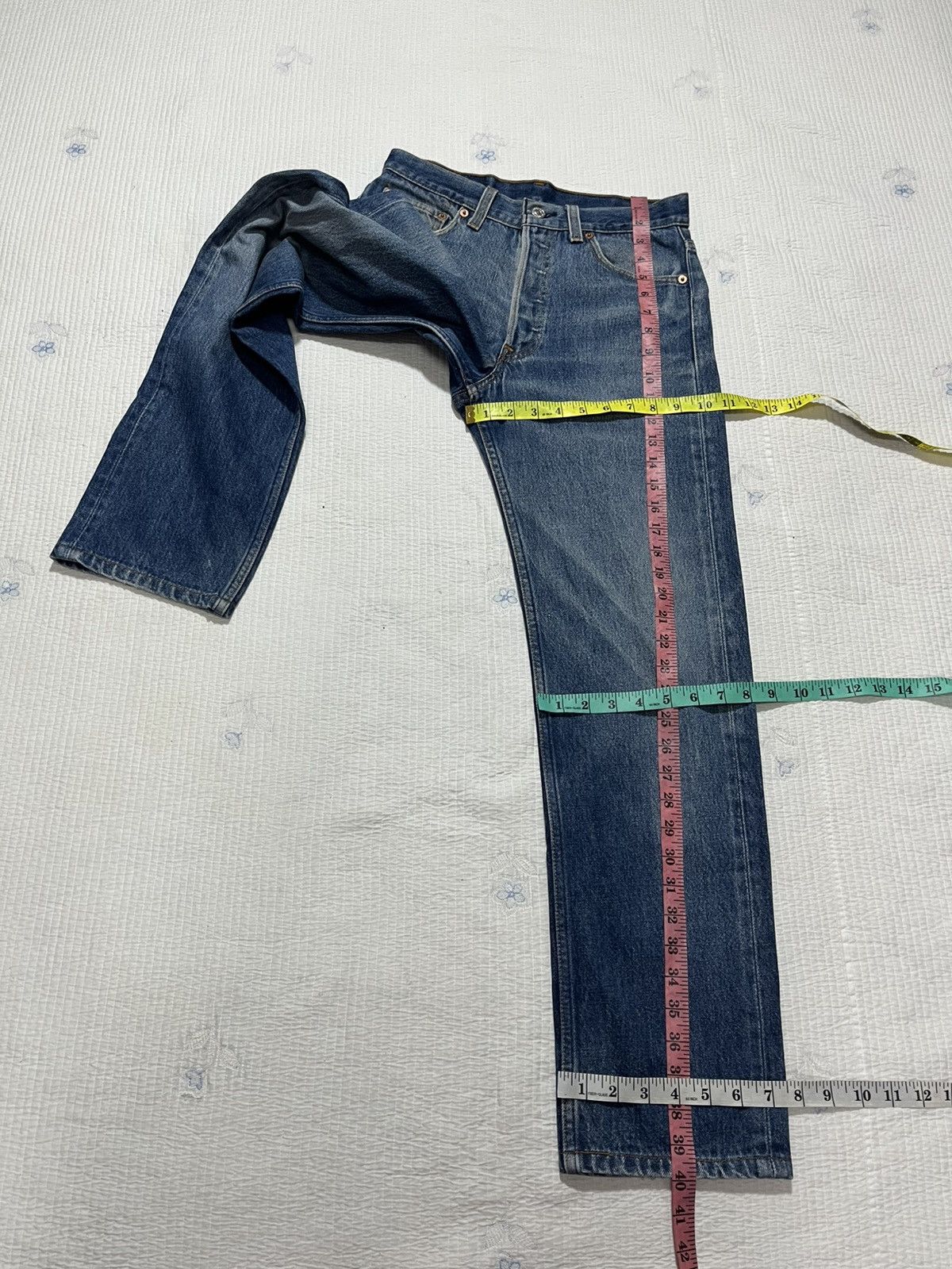 Levi's Vintage Clothing VINTAGE LEVIS 501 90s JEANS Size US 28 / EU 44 - 11 Thumbnail