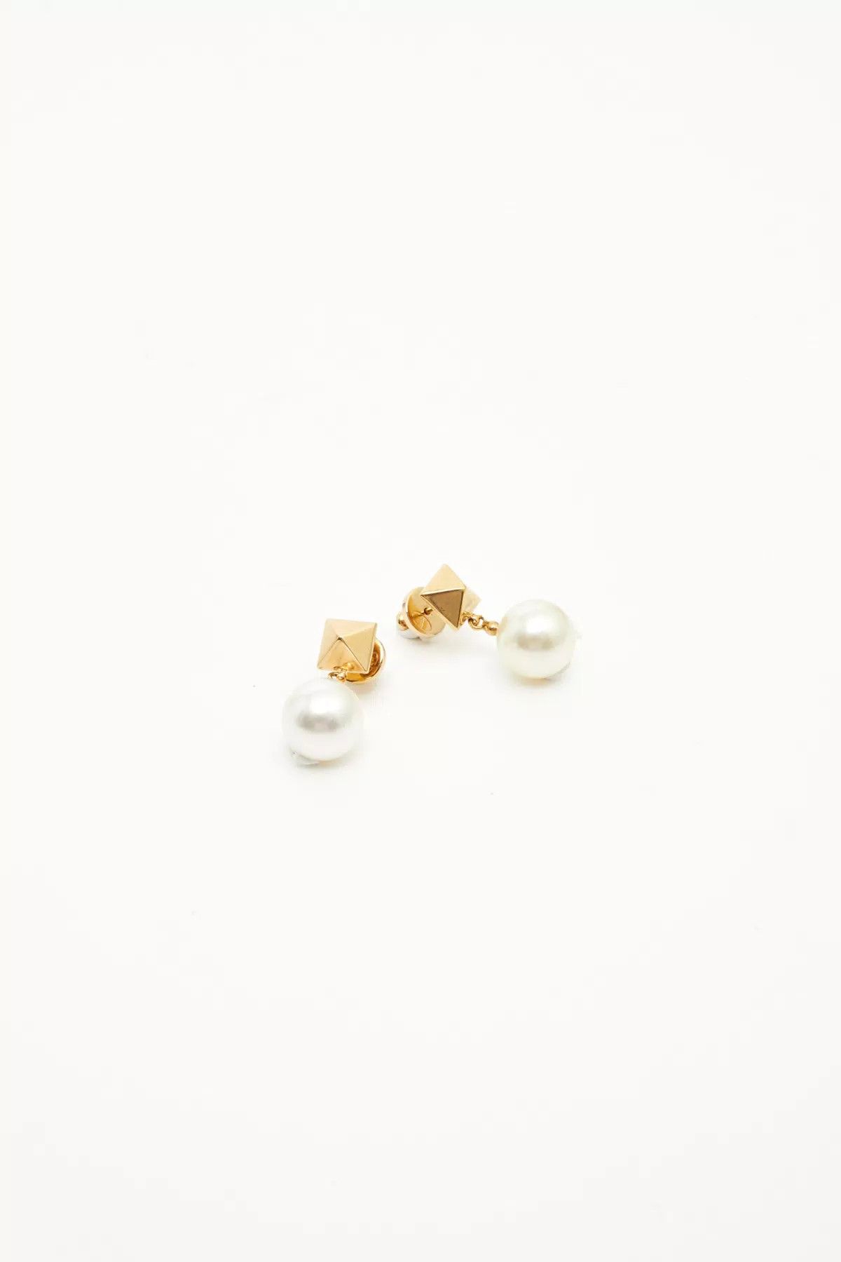 Valentino oc11z0725 Size:OS/Earrings With Pearls in Golden/White Size ONE SIZE - 1 Preview