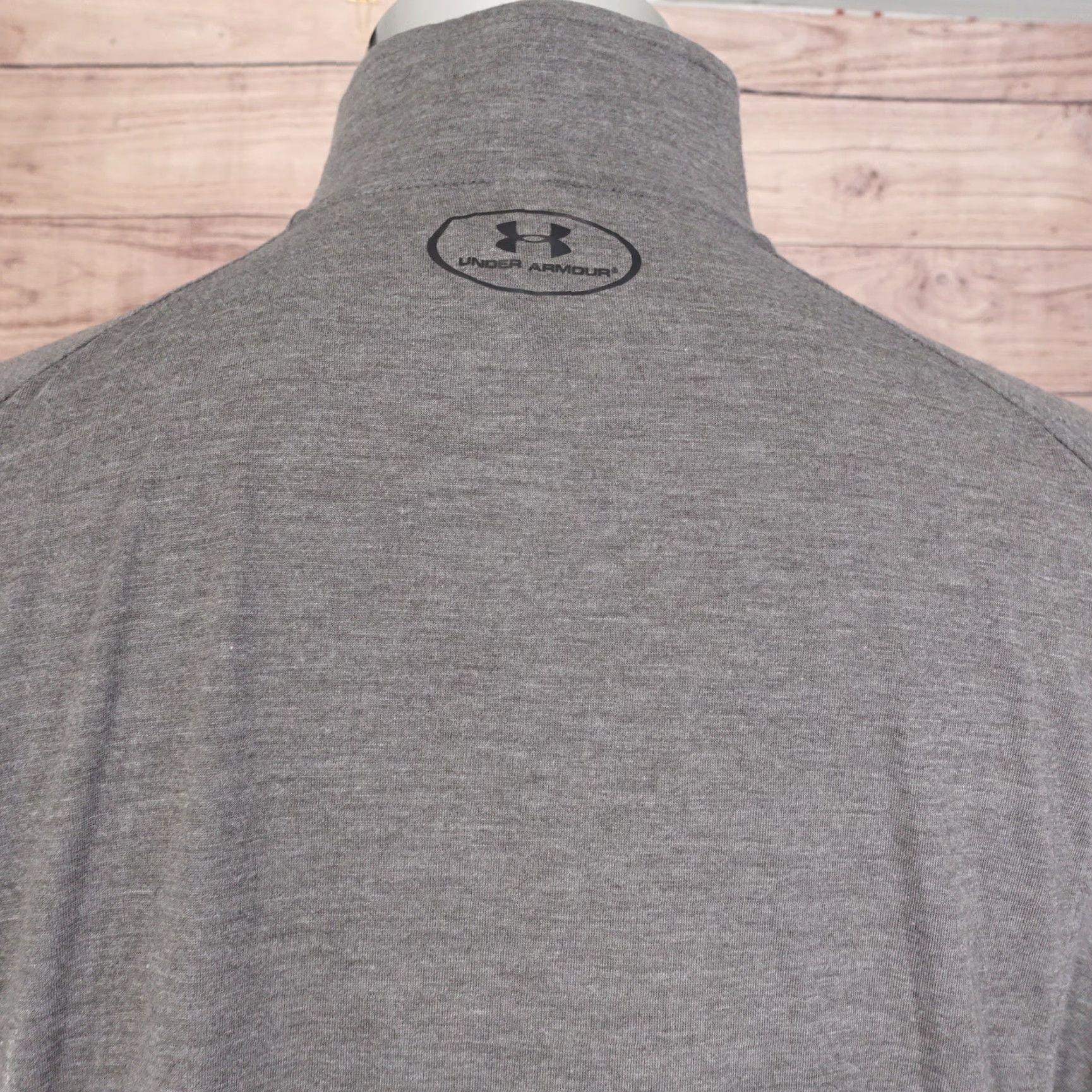 Under Armour VINTAGE Under Armour HeatGear Threadborne Lightweight Grey 1/4 Zip Soft Shell Top XL Mens Gray 1/4 Zip Pullover Size US XL / EU 56 / 4 - 5 Thumbnail