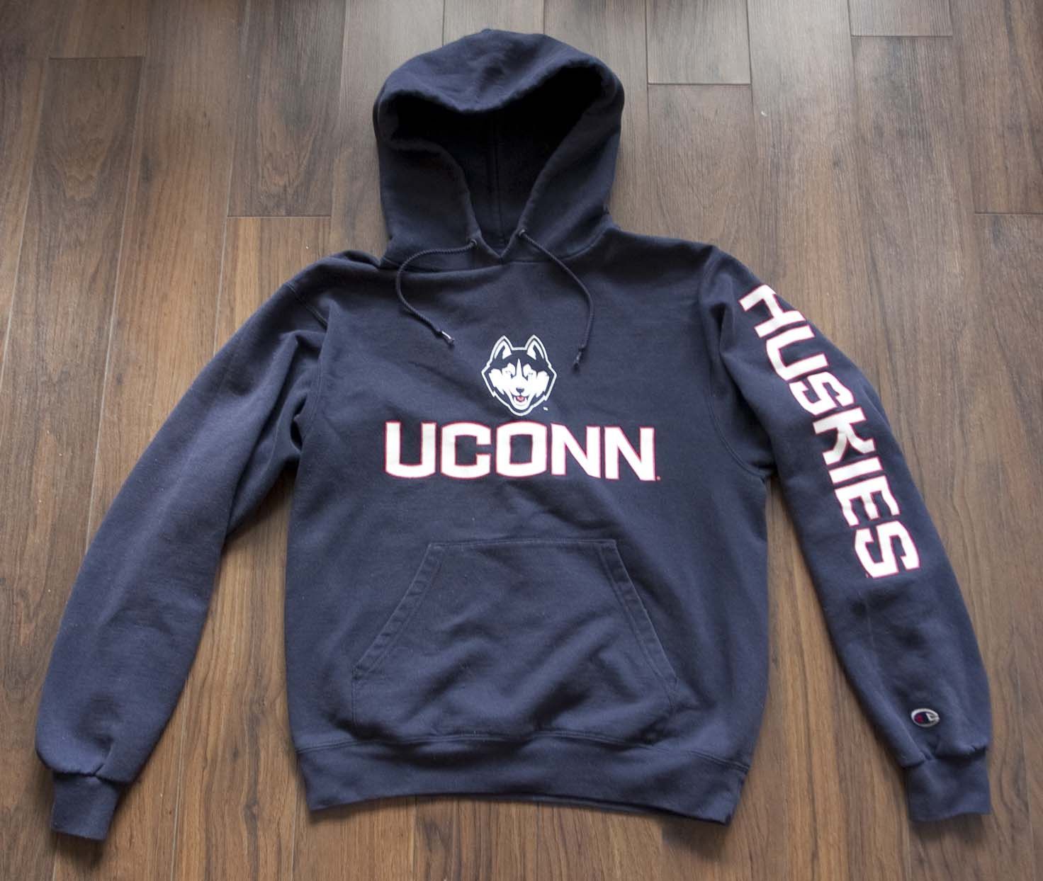 Champion × NCAA UConn Huskies Hoodie Champion NCAA Size S Size US S / EU 44-46 / 1 - 1 Thumbnail