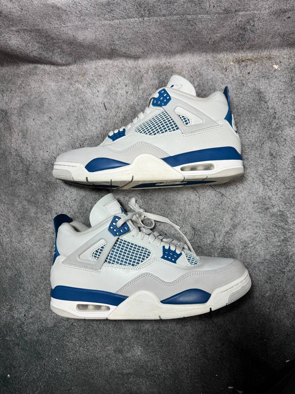 Jordan Brand Size 10 | Jordan 4 Military Blue No Box | Pre-Owned Size US 10 / EU 43 - 7 Thumbnail