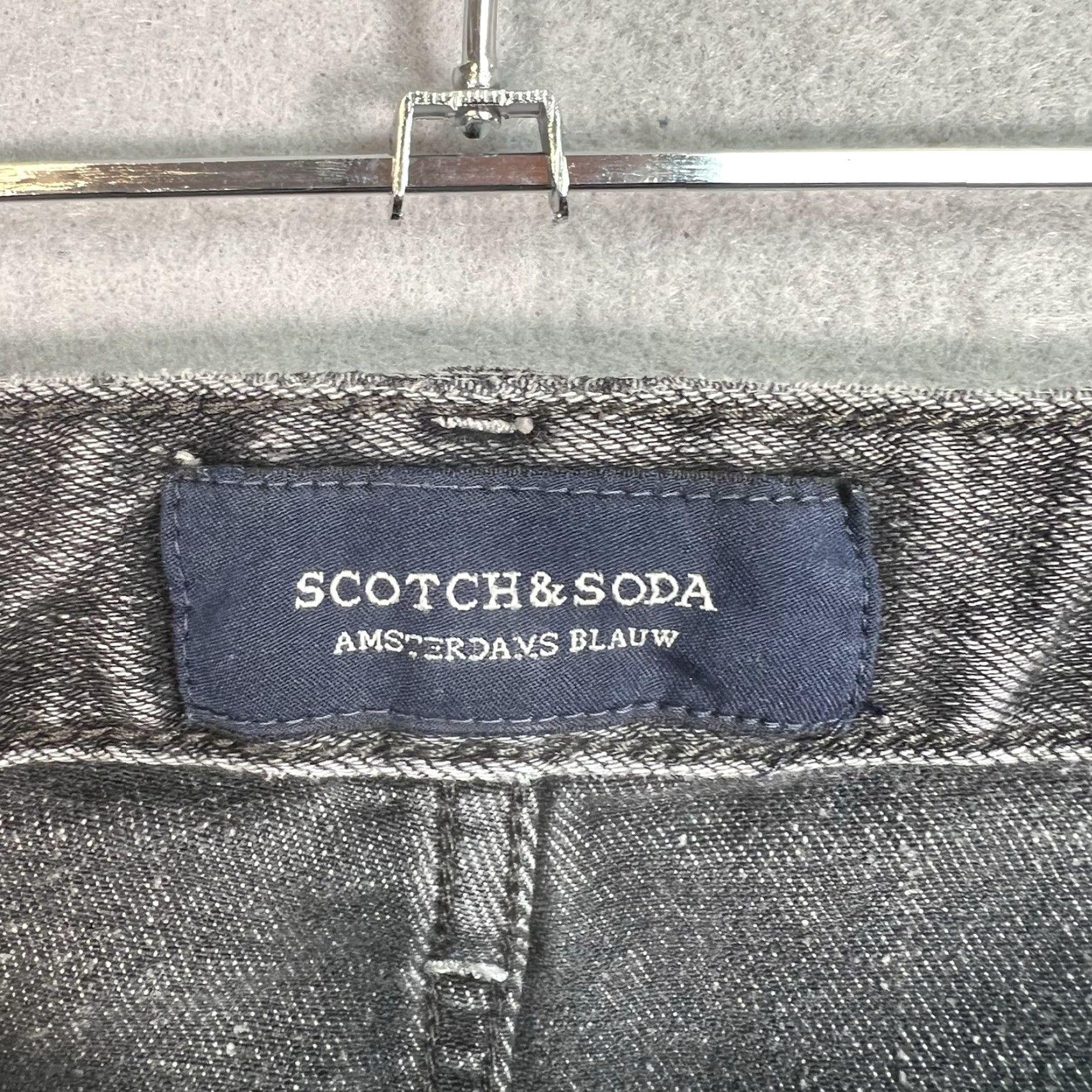 Scotch & Soda VINTAGE Scotch & Soda Bermuda Shorts Mens Adult 30 Gray 6.5 in Inseam Cotton Blend Denim Flat Front Shorts Size US 30 / EU 46 - 7 Thumbnail