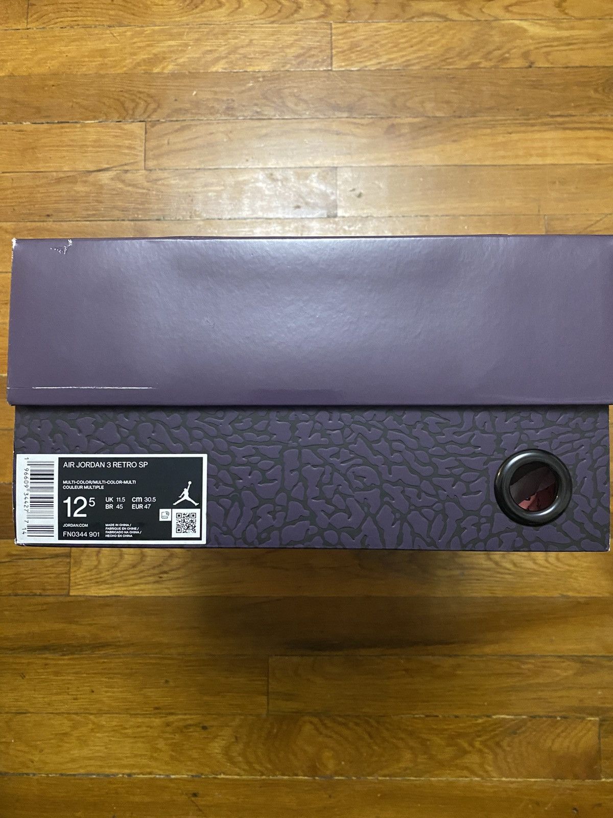 Jordan Brand Size 12.5 - Jordan 3 Retro J Balvin Medellín Sunset Men’s Size US 12.5 / EU 45-46 - 8 Thumbnail
