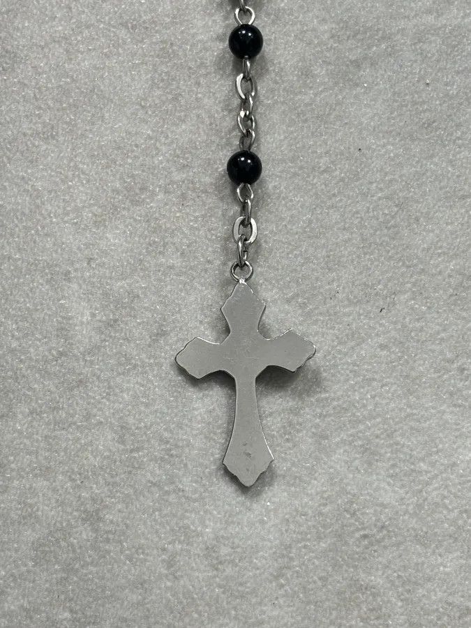 Dolce & Gabbana 2000s Dolce & Gabbana Black Rosary Cross Necklace Size ONE SIZE - 7 Thumbnail