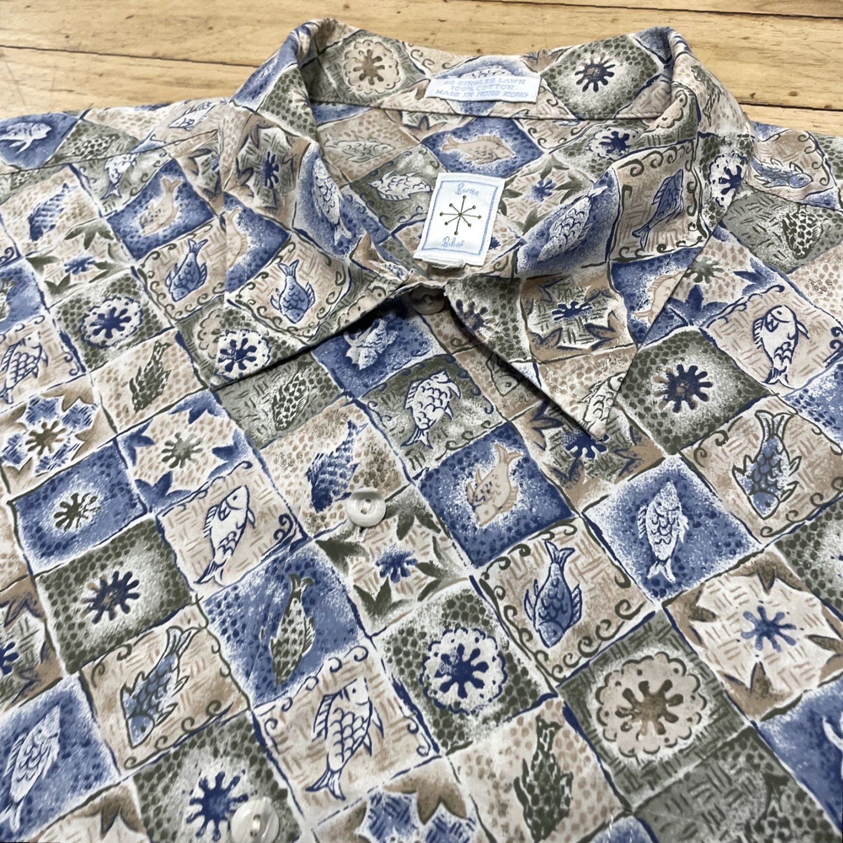 Vintage VINTAGE Burma Bibas Shirt Men 2XL Short Sleeve Button-Up Madras Plaid Fish Print Green 90s 2XL Mens Size US XXL / EU 58 / 5 - 5 Thumbnail