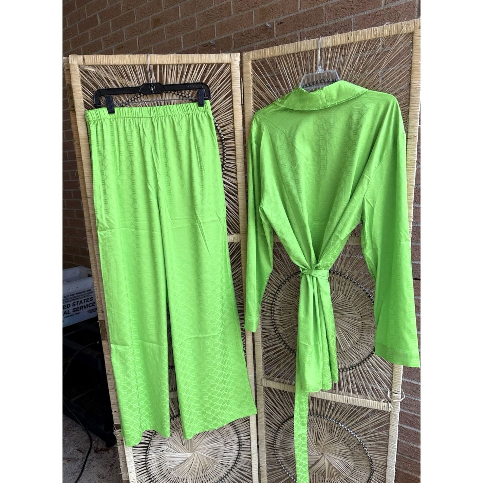 Vintage Savage Smoking Jacket and Satin Pants Kelly Green Jacquard Monogram M Men Lounge Set Size US 31 - 4 Thumbnail