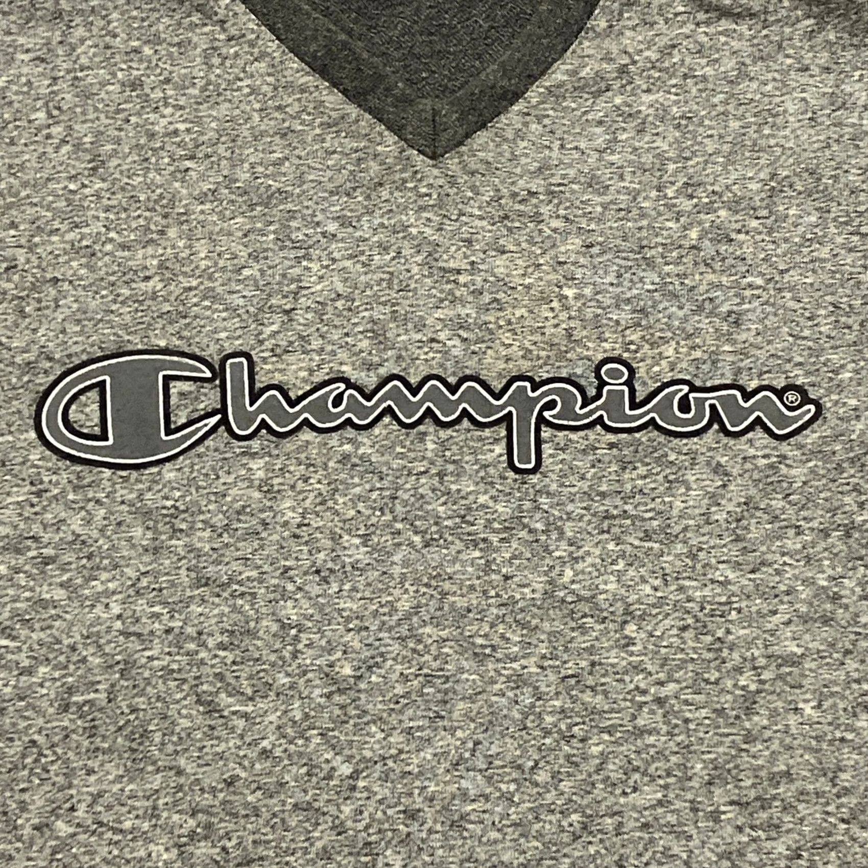 Champion Vintage Champion Shirt Small Grey Embroidered Script Logo V Neck USA 90s 00s T Size US L / EU 52-54 / 3 - 2 Thumbnail