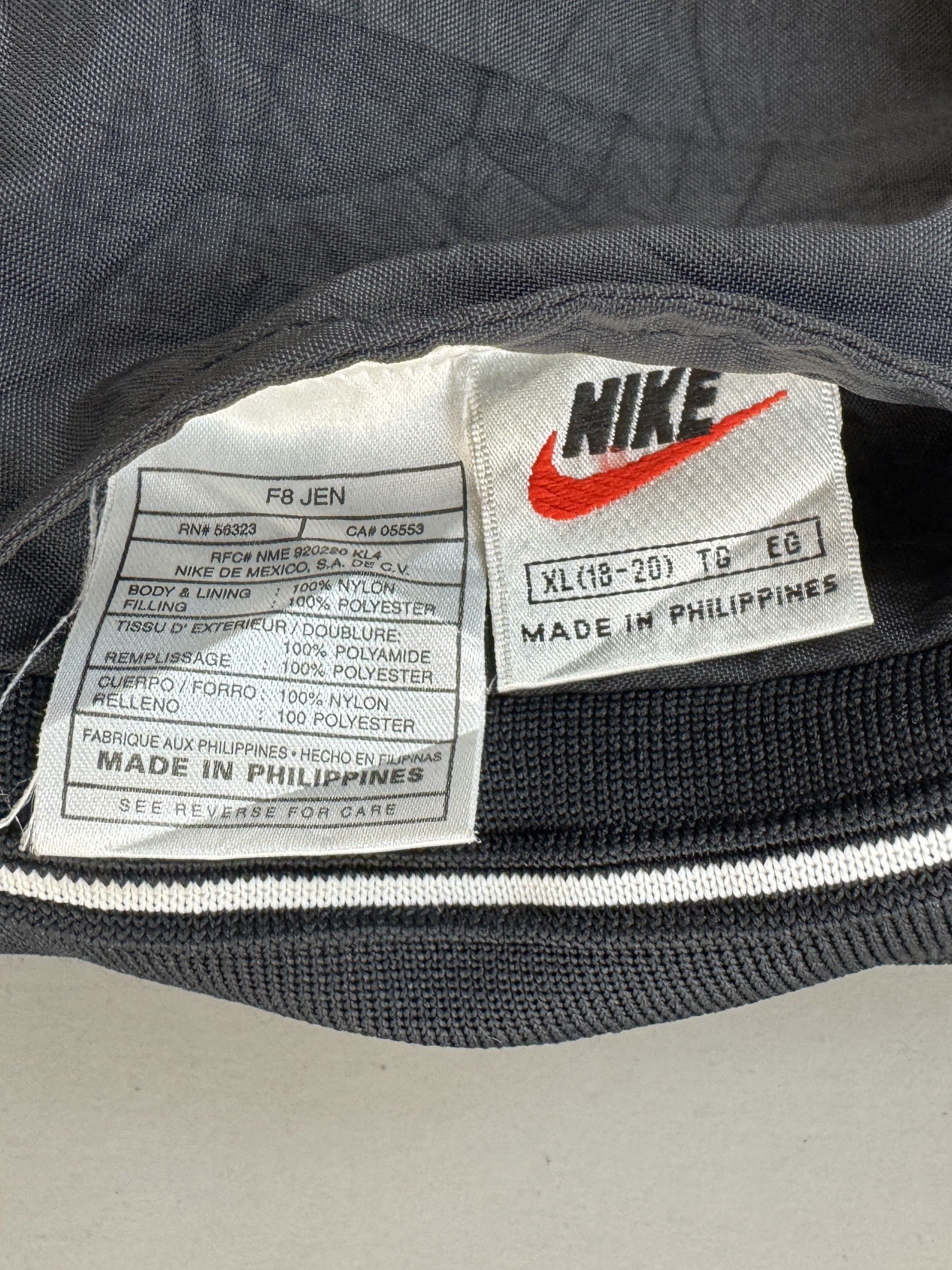 Nike Vintage Nike Reversible Track Jacket Size US XL / EU 56 / 4 - 4 Thumbnail