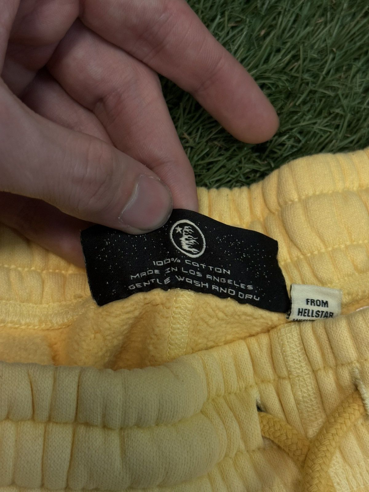 HELLSTAR Hellstar Sweatpants Size XL Yellow Flame (NEW) Size US 34 / EU 50 - 7 Thumbnail