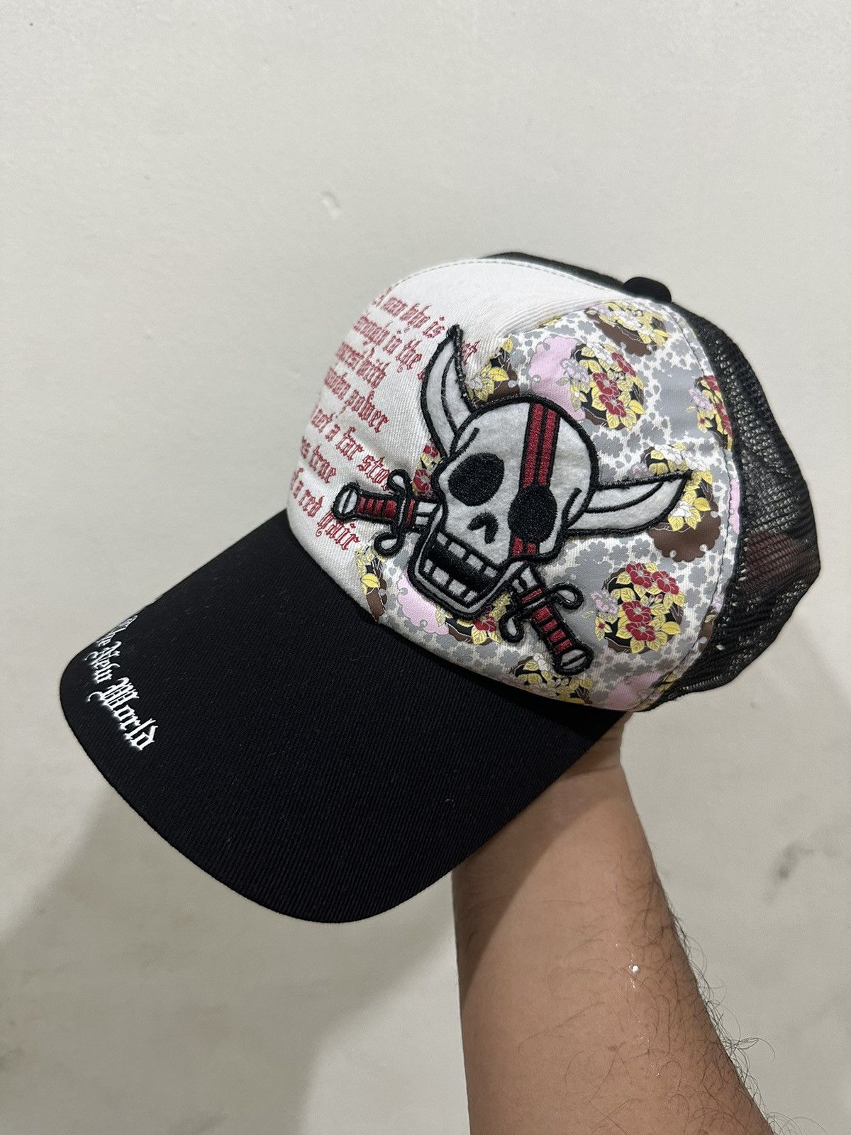 One Piece VTG One Piece Trucked Hat Size ONE SIZE - 1 Thumbnail