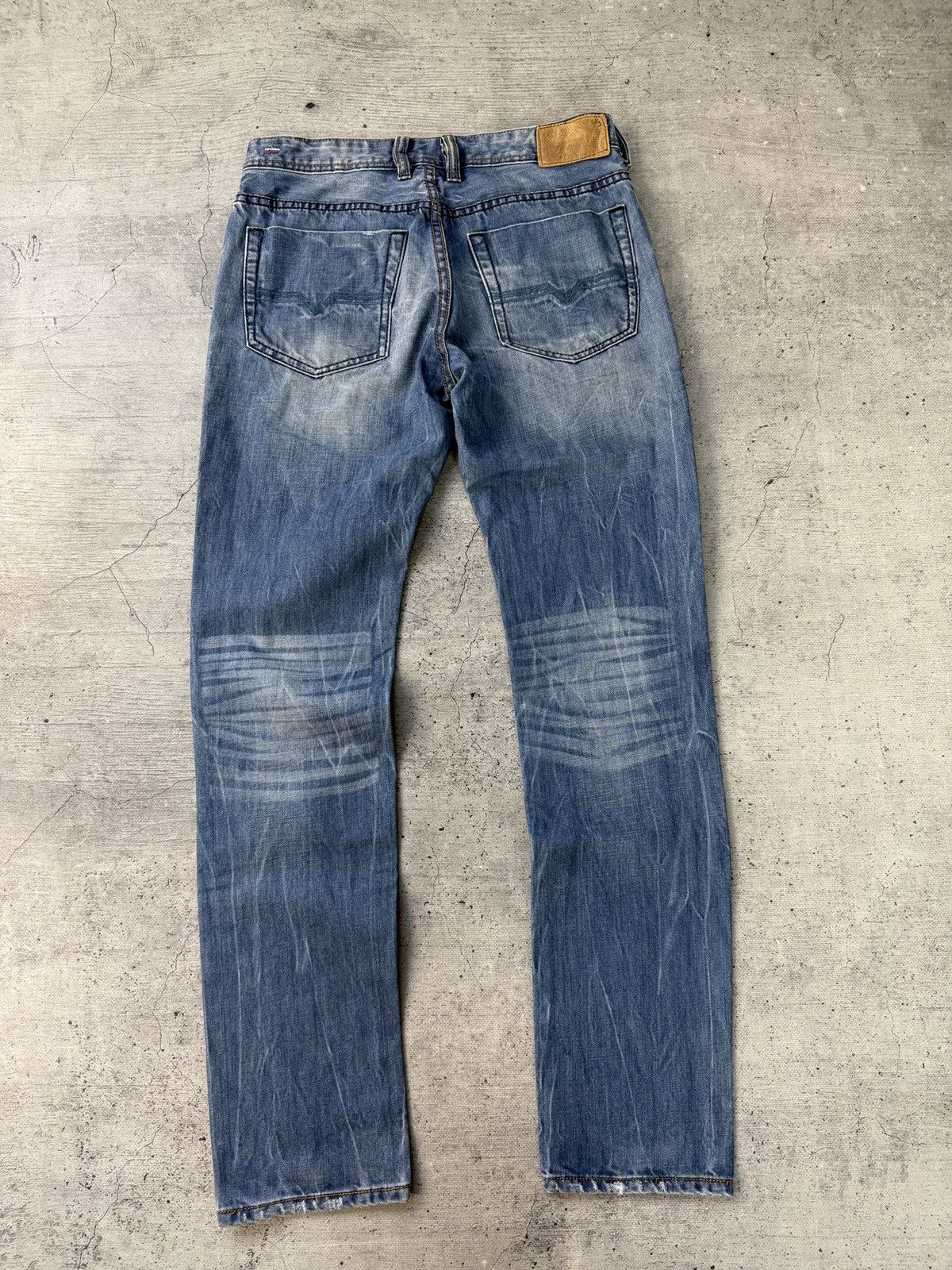 Diesel Vintage Diesel Jeans Distressed Faded Flared Wide Baggy Y2K Size US 32 / EU 48 - 2 Thumbnail