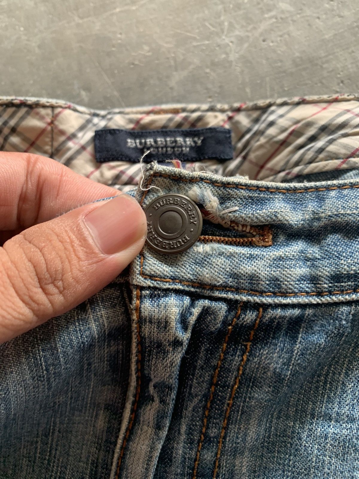 Burberry × Designer × Vintage vintage BURBERRY distressed baggy jeans y2k style Size US 32 / EU 48 - 5 Thumbnail