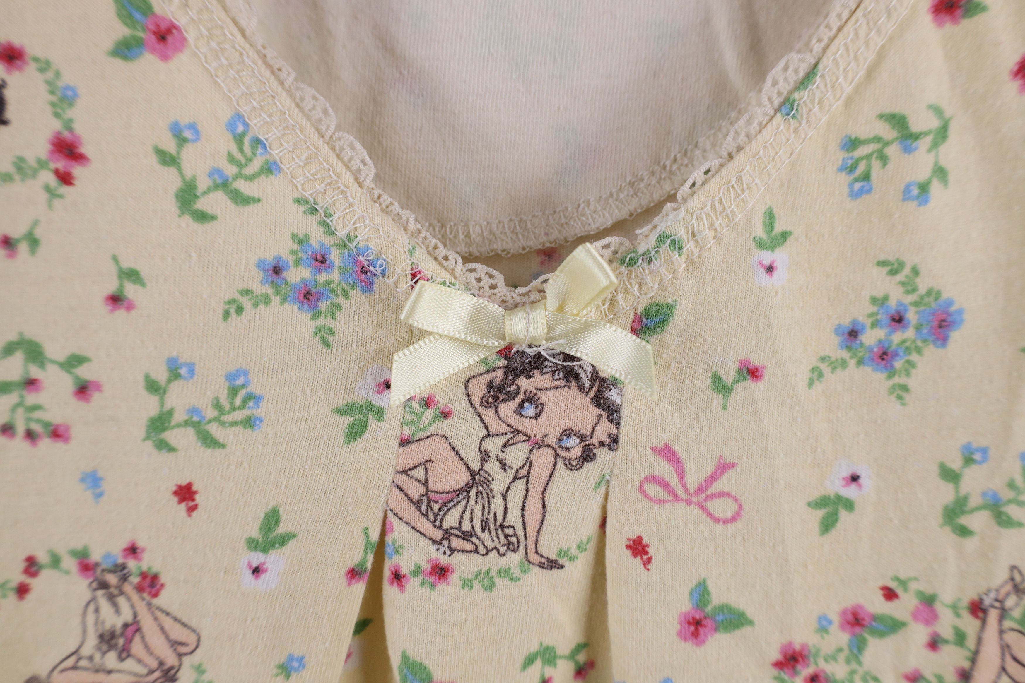 Vintage Vintage Betty Boop Womens Medium Flower Heart All Over Print Size M / US 6-8 / IT 42-44 - 10 Thumbnail