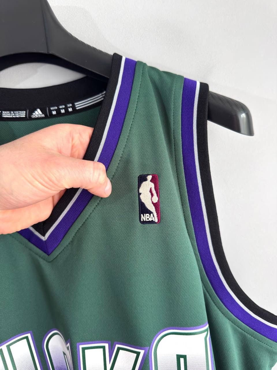 Adidas Milwaukee Bucks 1995-99 NBA Basketball Jersey #3 JENNINGS, M Size US M / EU 48-50 / 2 - 5 Thumbnail