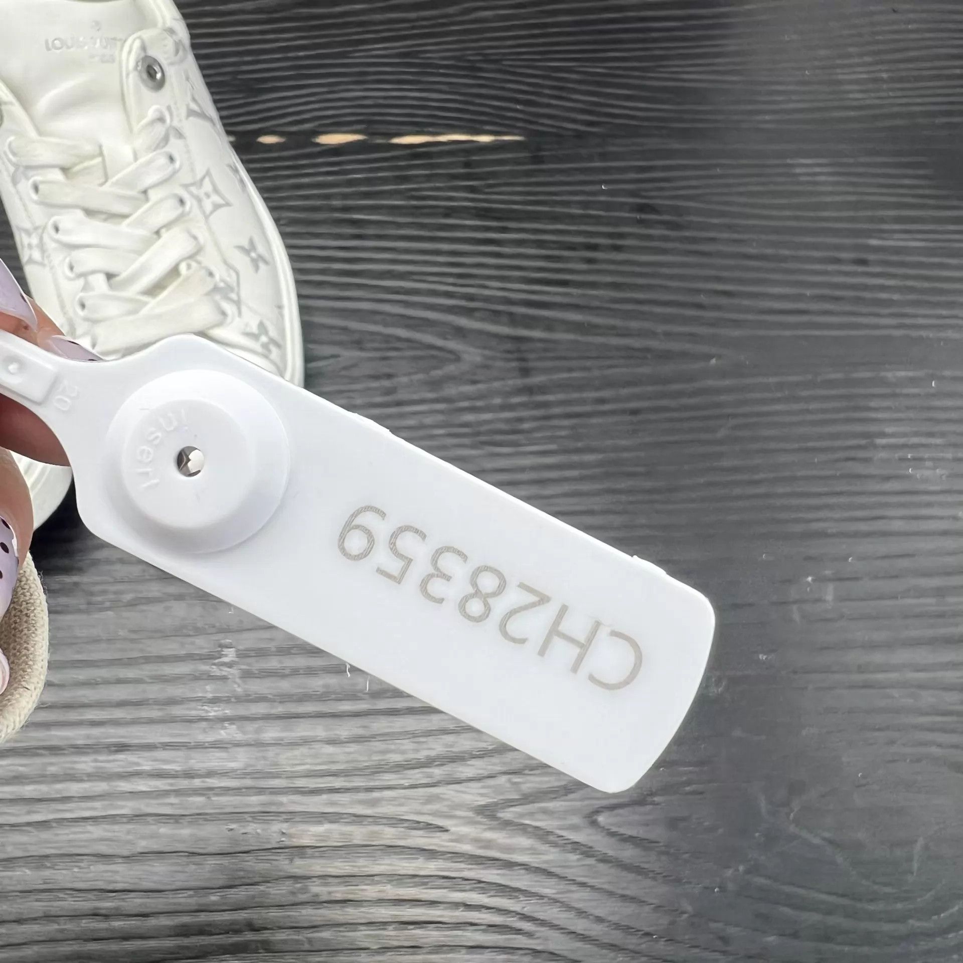 Louis Vuitton LV Time Out Silver/White Sneaker 38 Original Box Like New Size US 7.5 / IT 37.5 - 9 Thumbnail